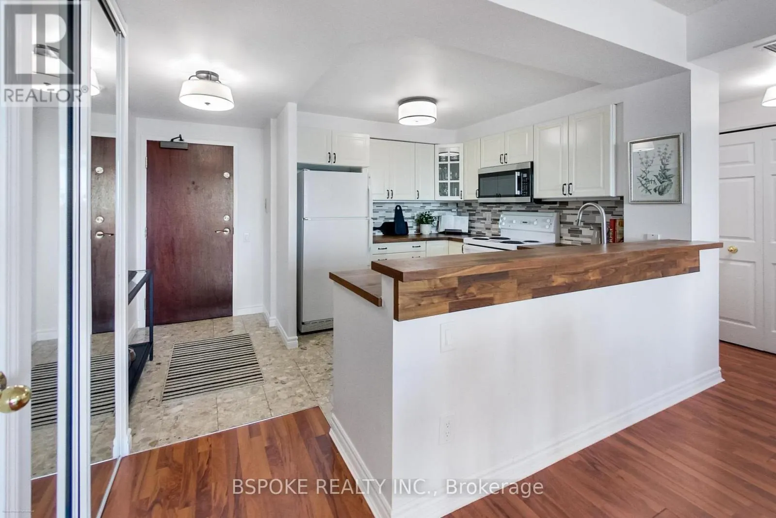 1412 - 8 COVINGTON ROAD