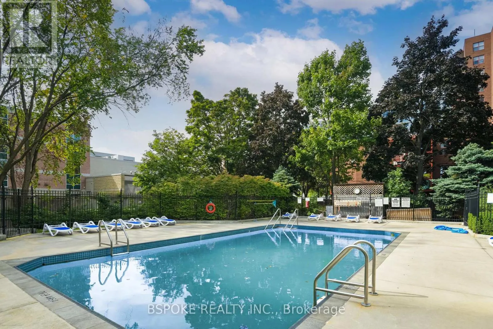 1412 - 8 COVINGTON ROAD