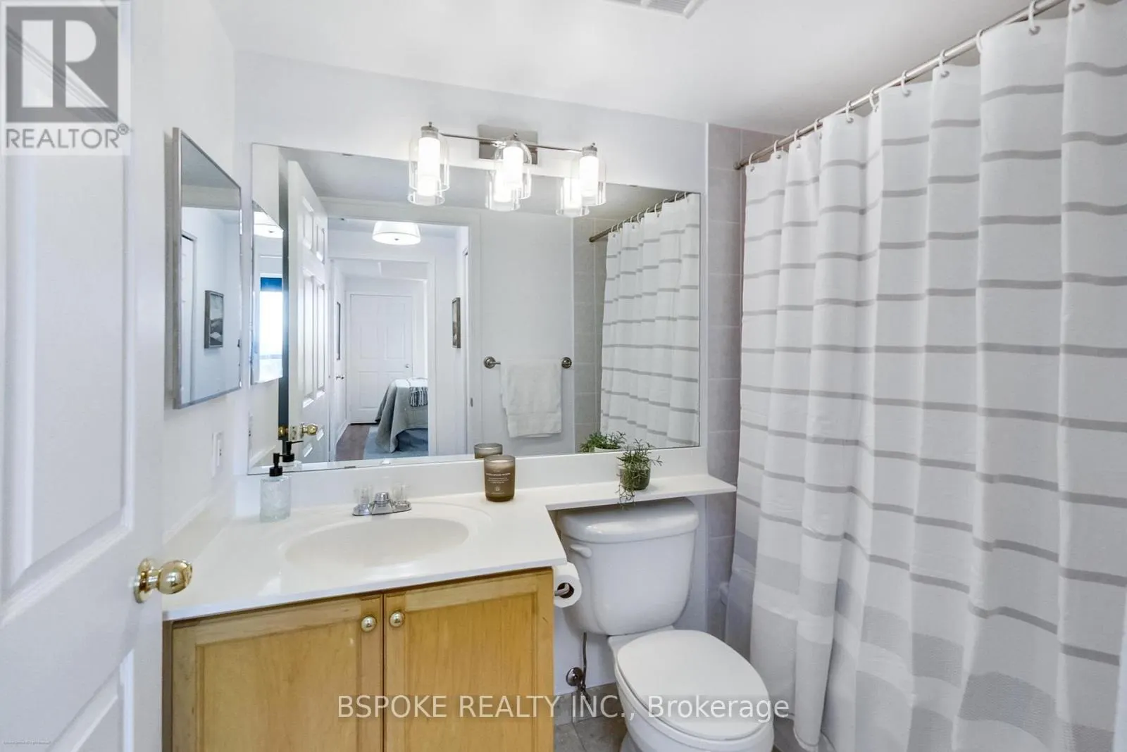 1412 - 8 COVINGTON ROAD