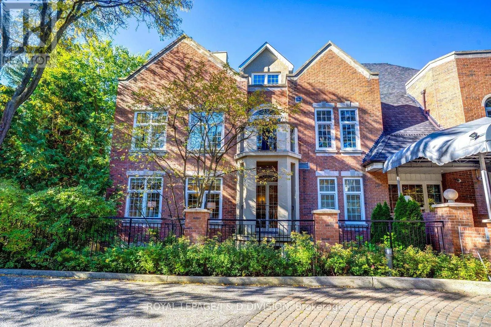 202B - 2 DONCLIFFE PLACE