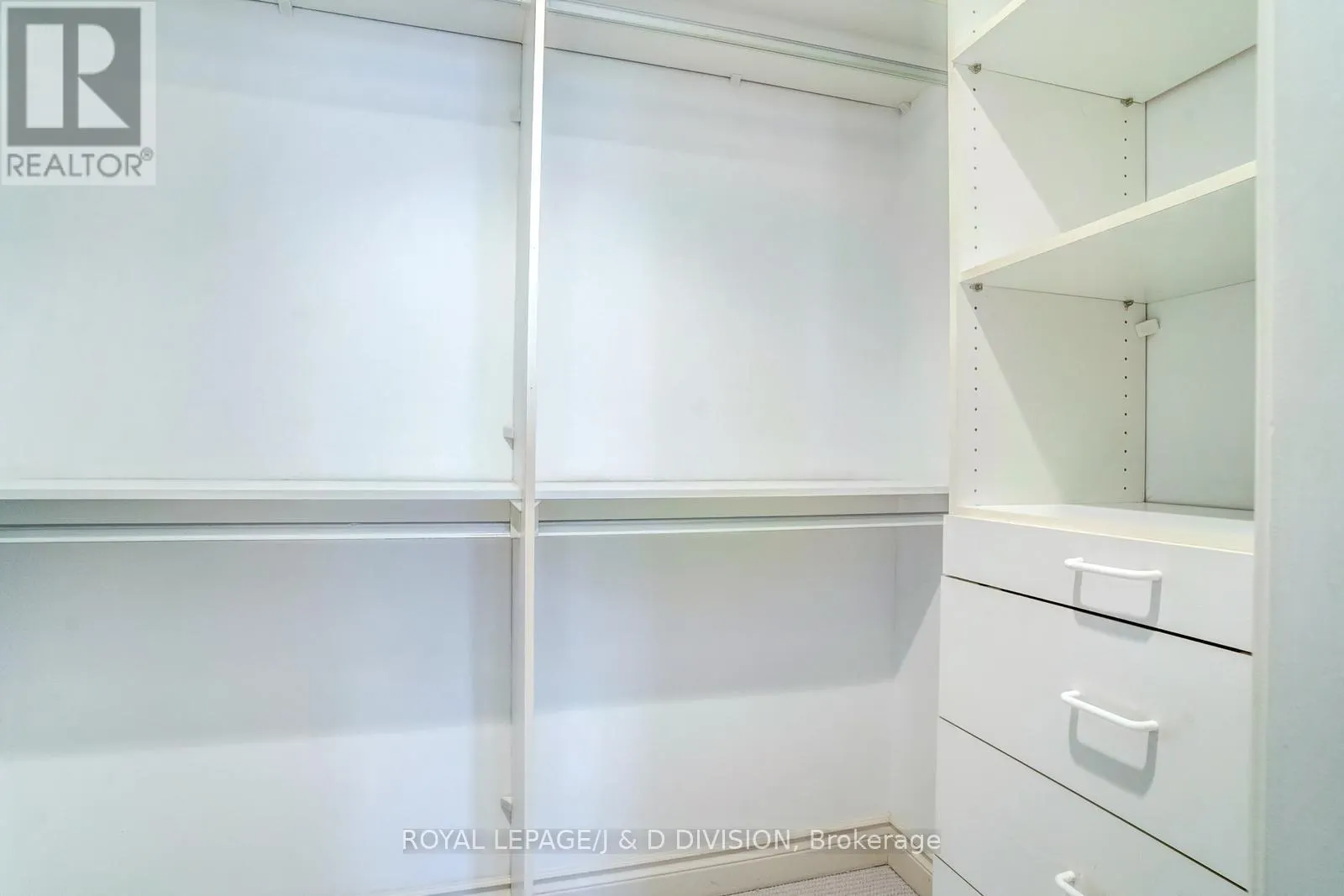 202B - 2 DONCLIFFE PLACE