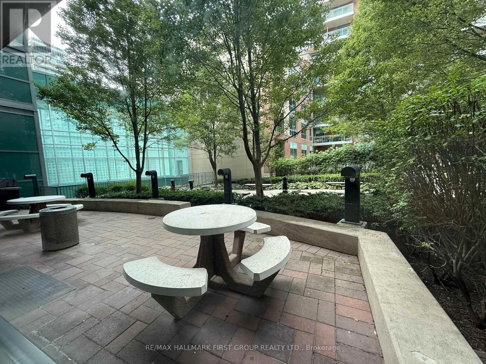 1111 - 80 WESTERN BATTERY ROAD