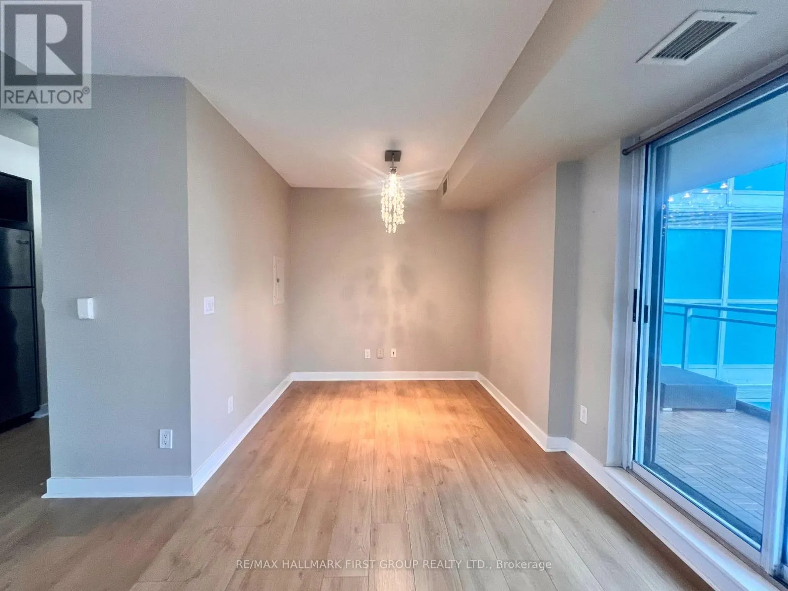 1111 - 80 WESTERN BATTERY ROAD