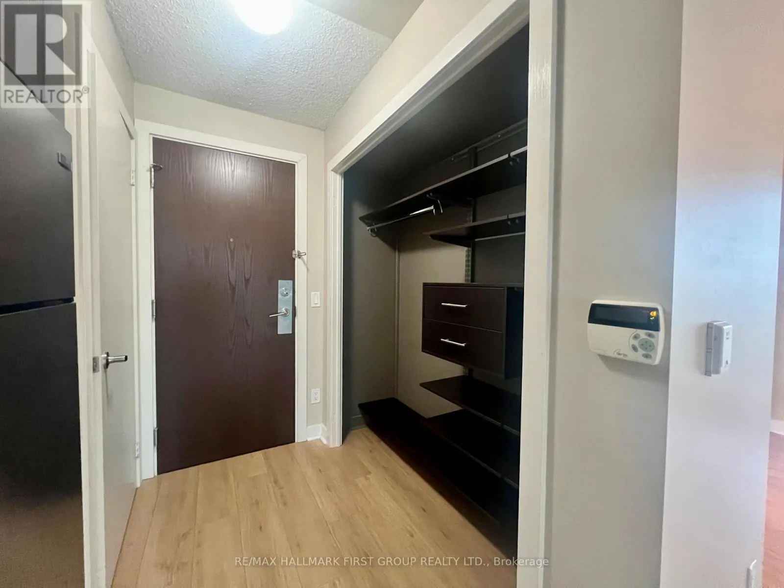 1111 - 80 WESTERN BATTERY ROAD