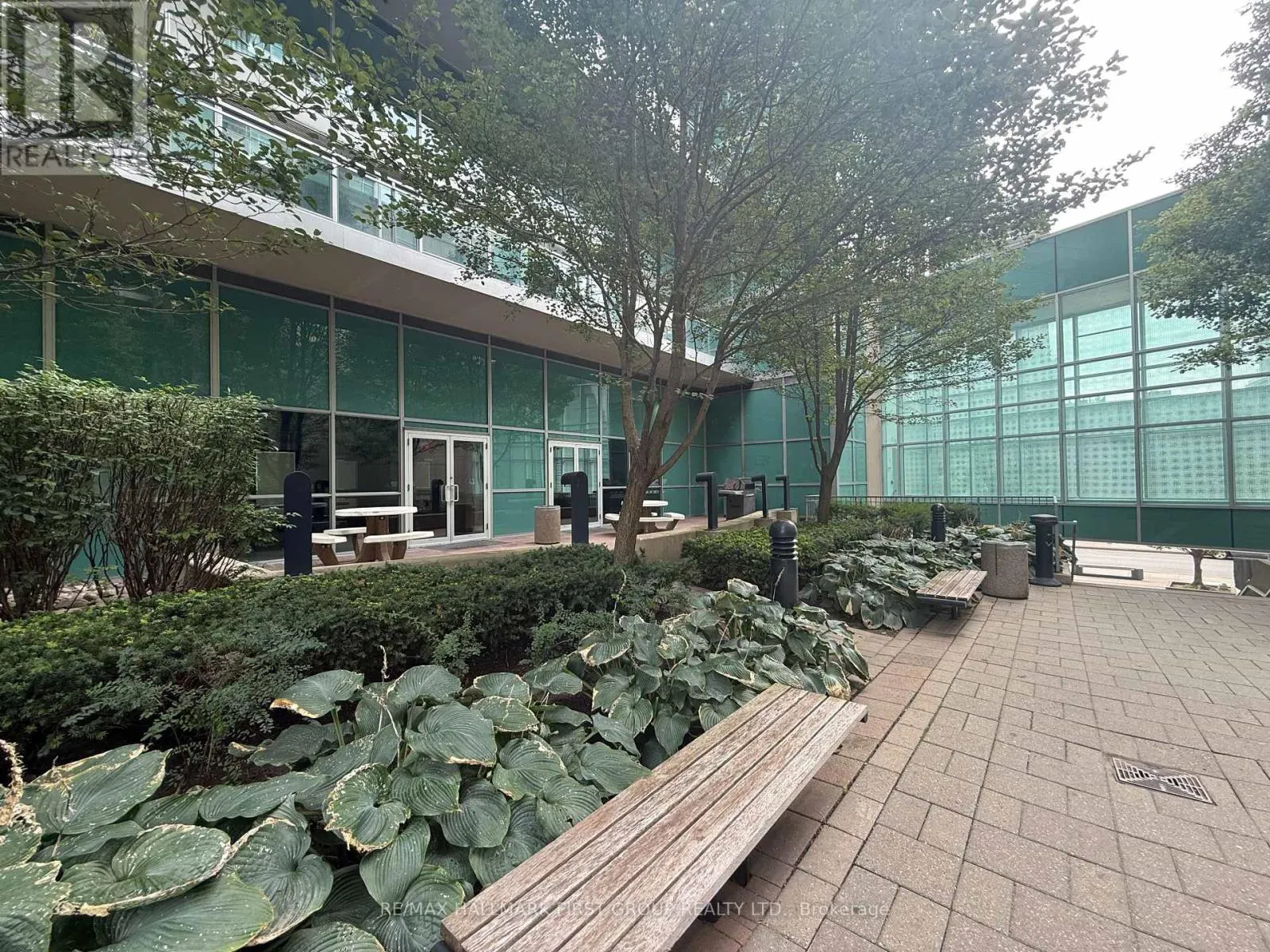 1111 - 80 WESTERN BATTERY ROAD