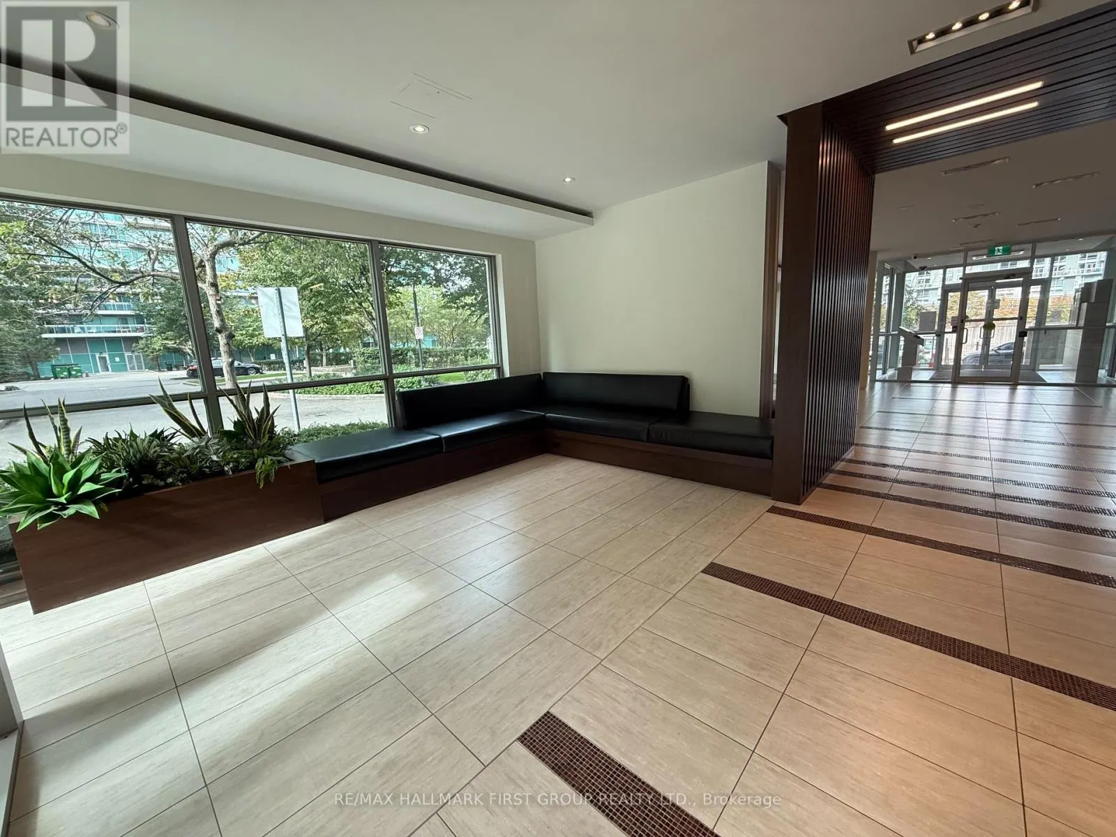 1111 - 80 WESTERN BATTERY ROAD