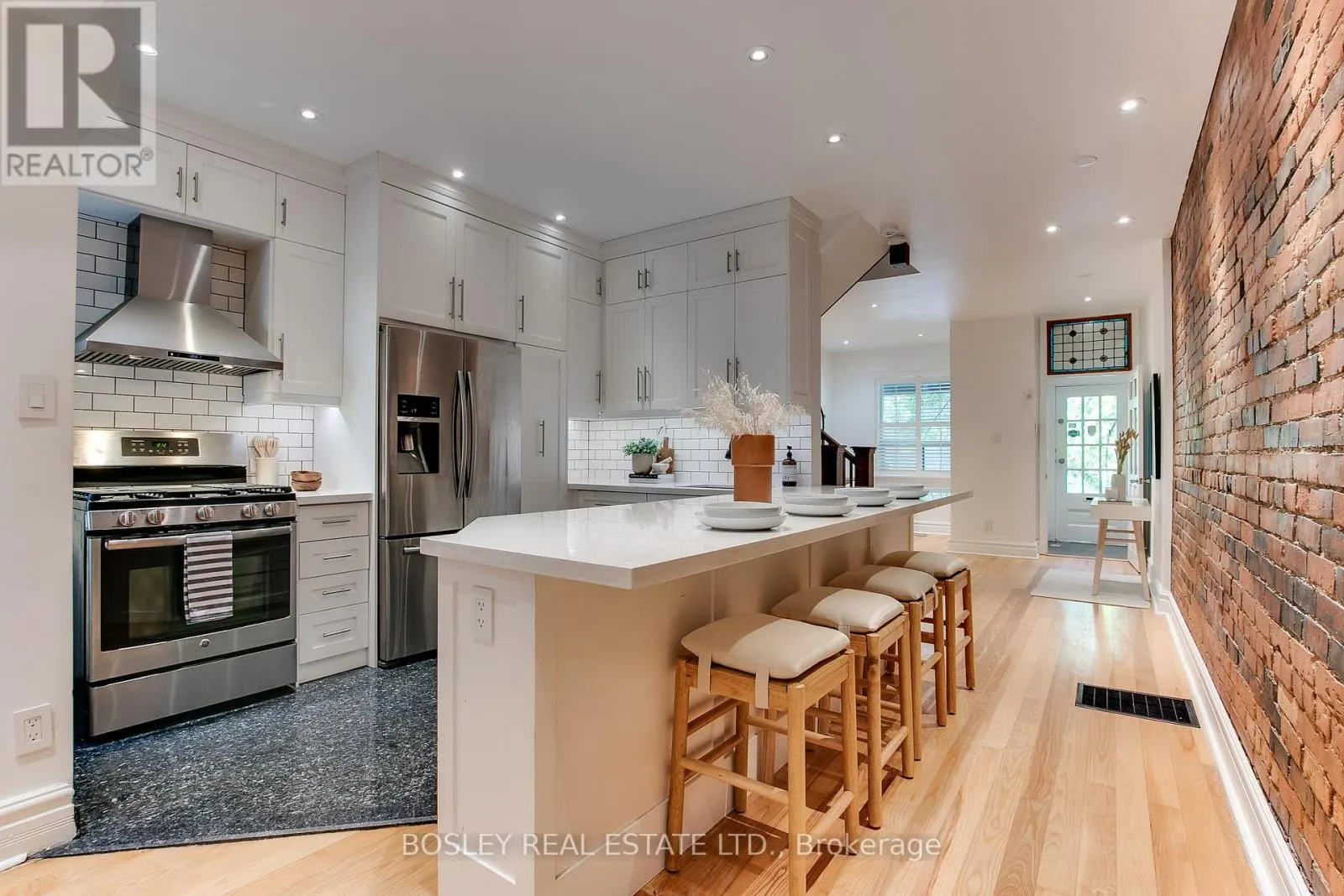 6 PROSPECT STREET