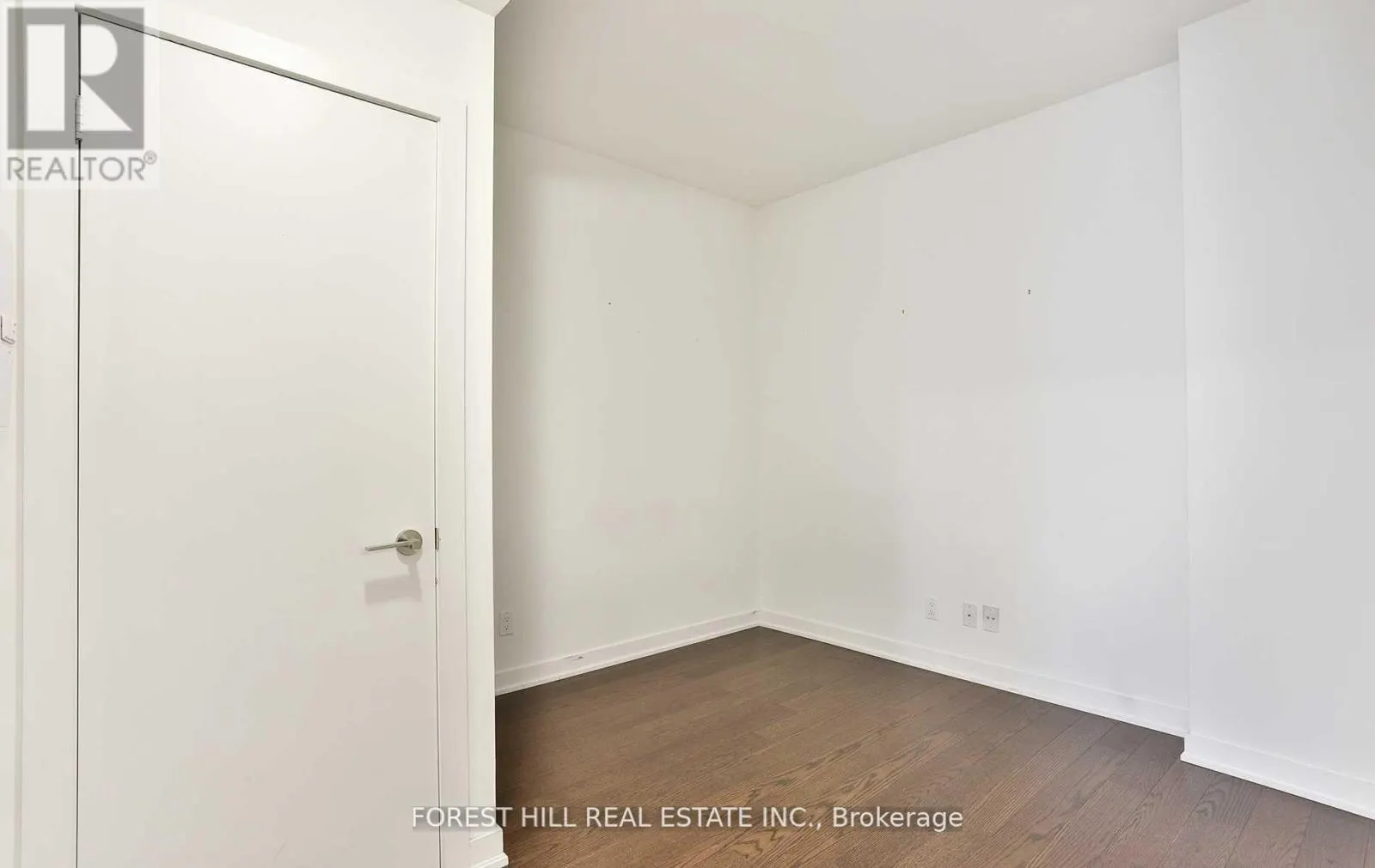 318 - 199 RICHMOND STREET W