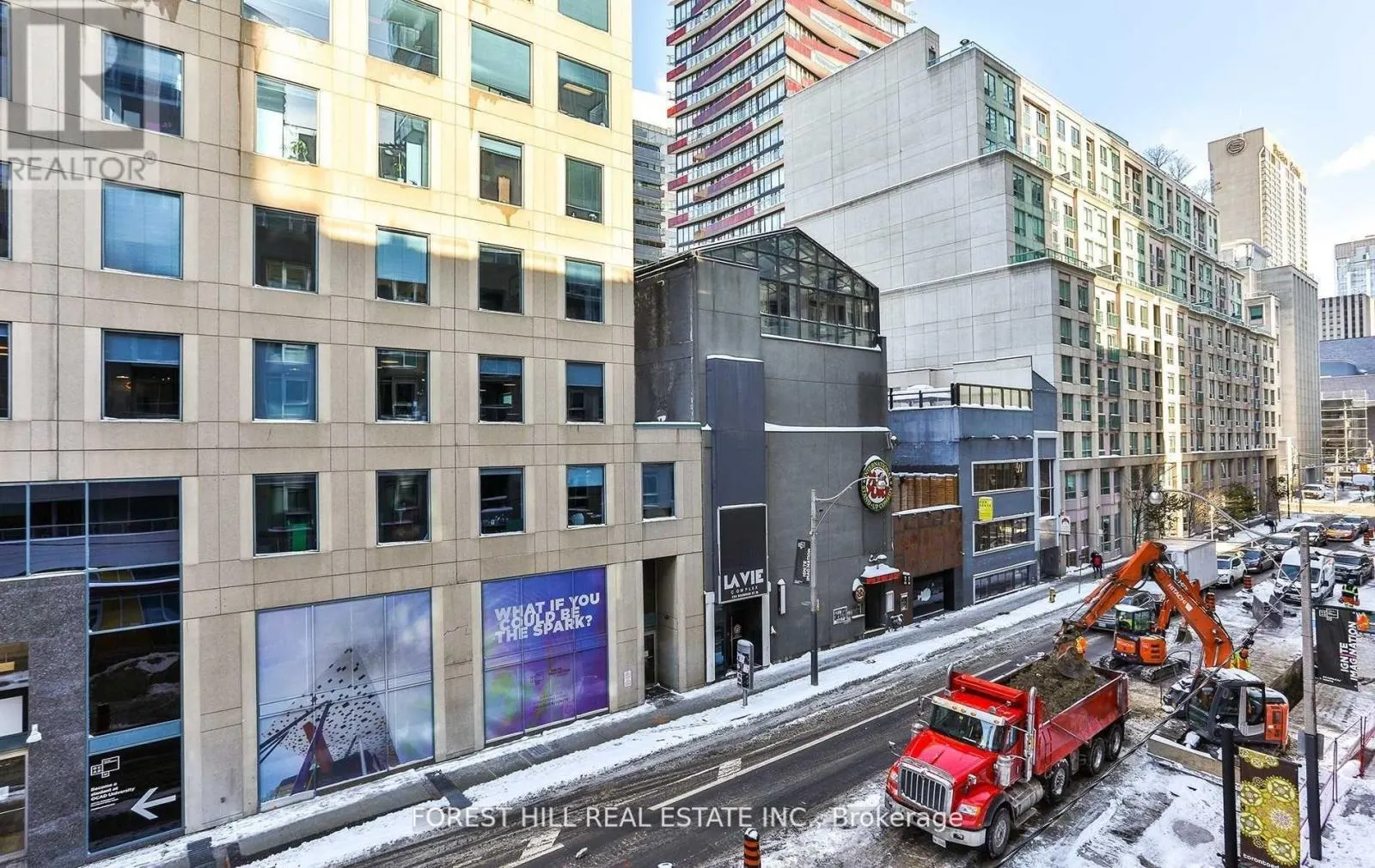 318 - 199 RICHMOND STREET W