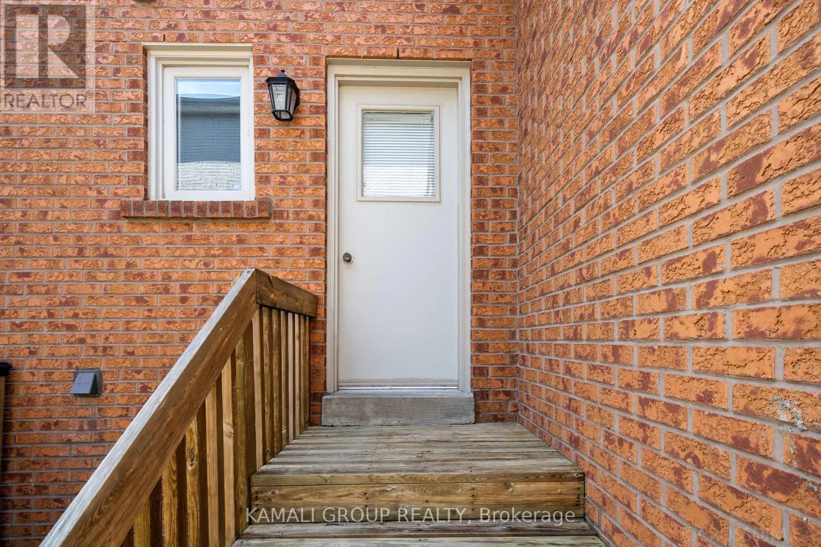287 DUNVIEW AVENUE