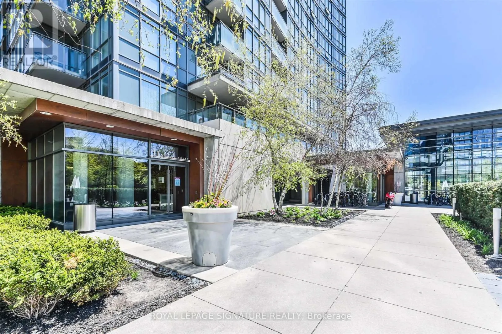 1506 - 11 BRUNEL COURT
