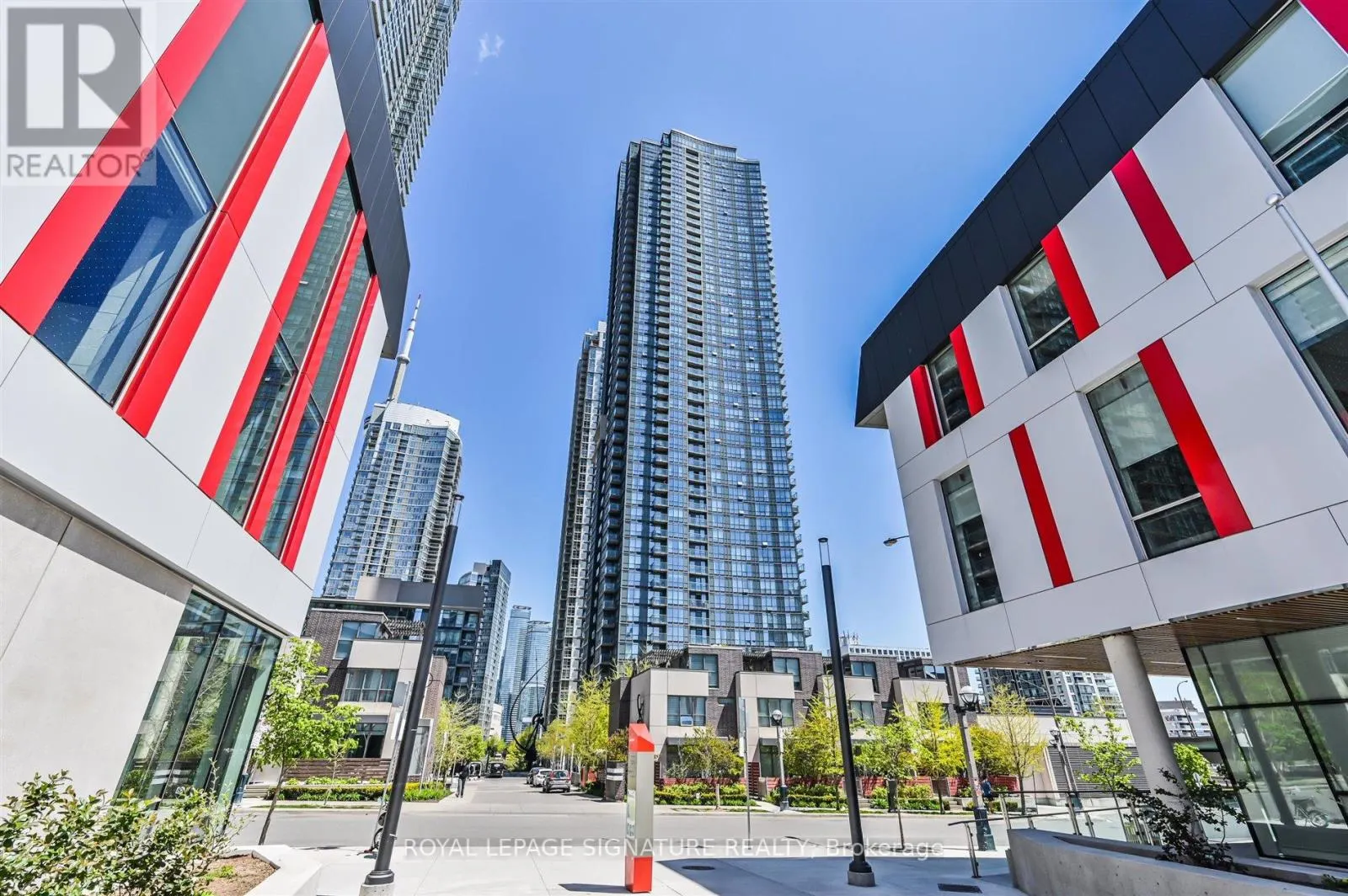 1506 - 11 BRUNEL COURT