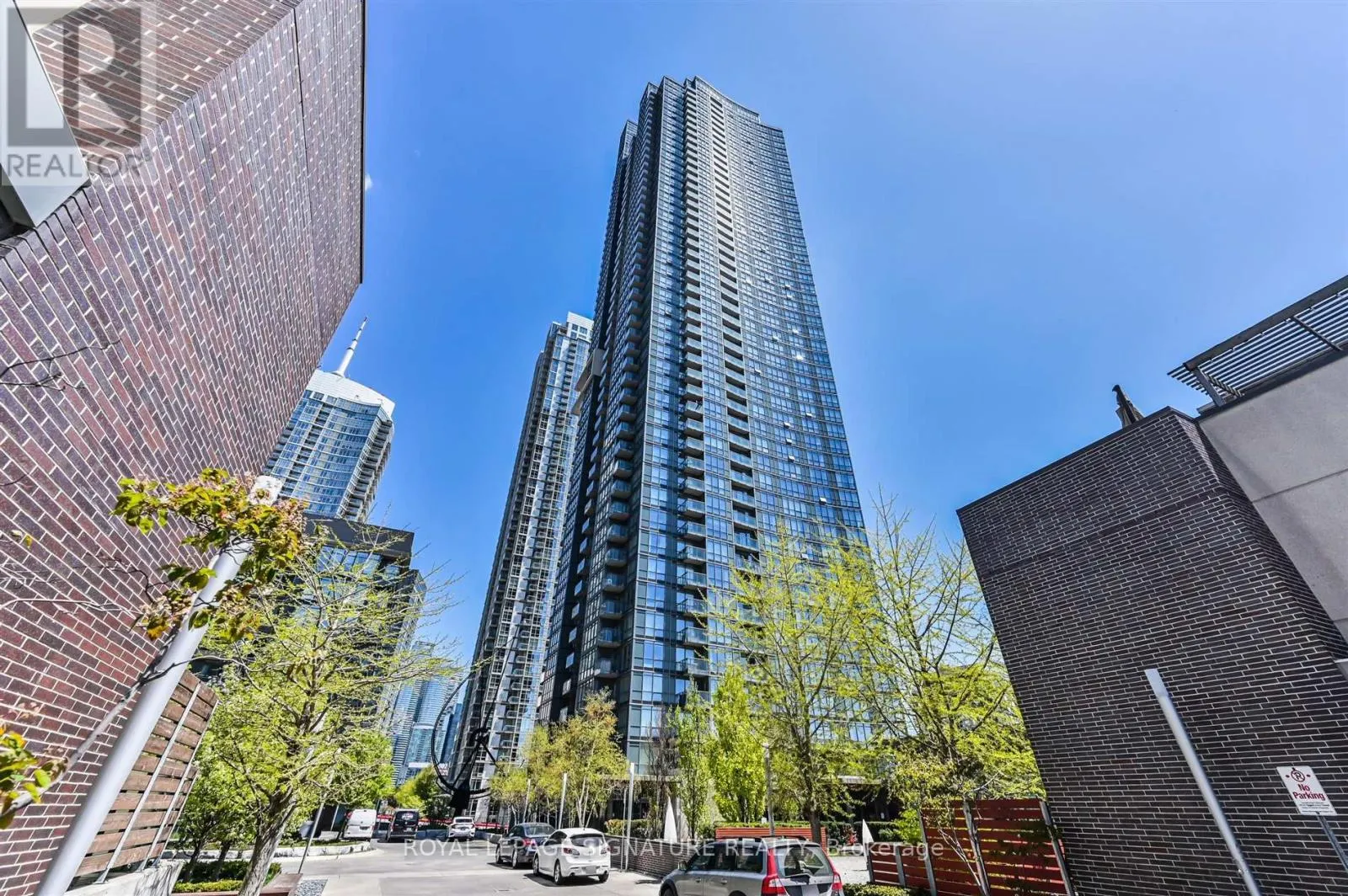 1506 - 11 BRUNEL COURT