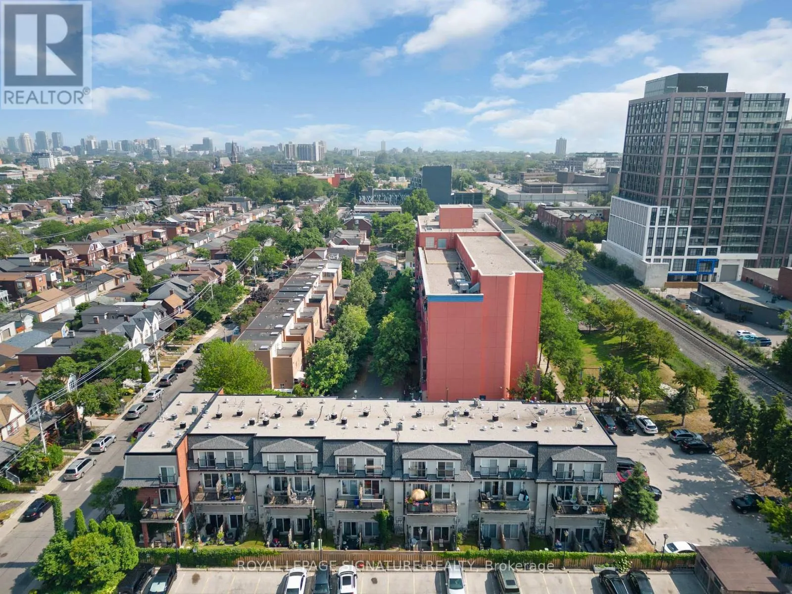 107 - 262 ST HELENS AVENUE