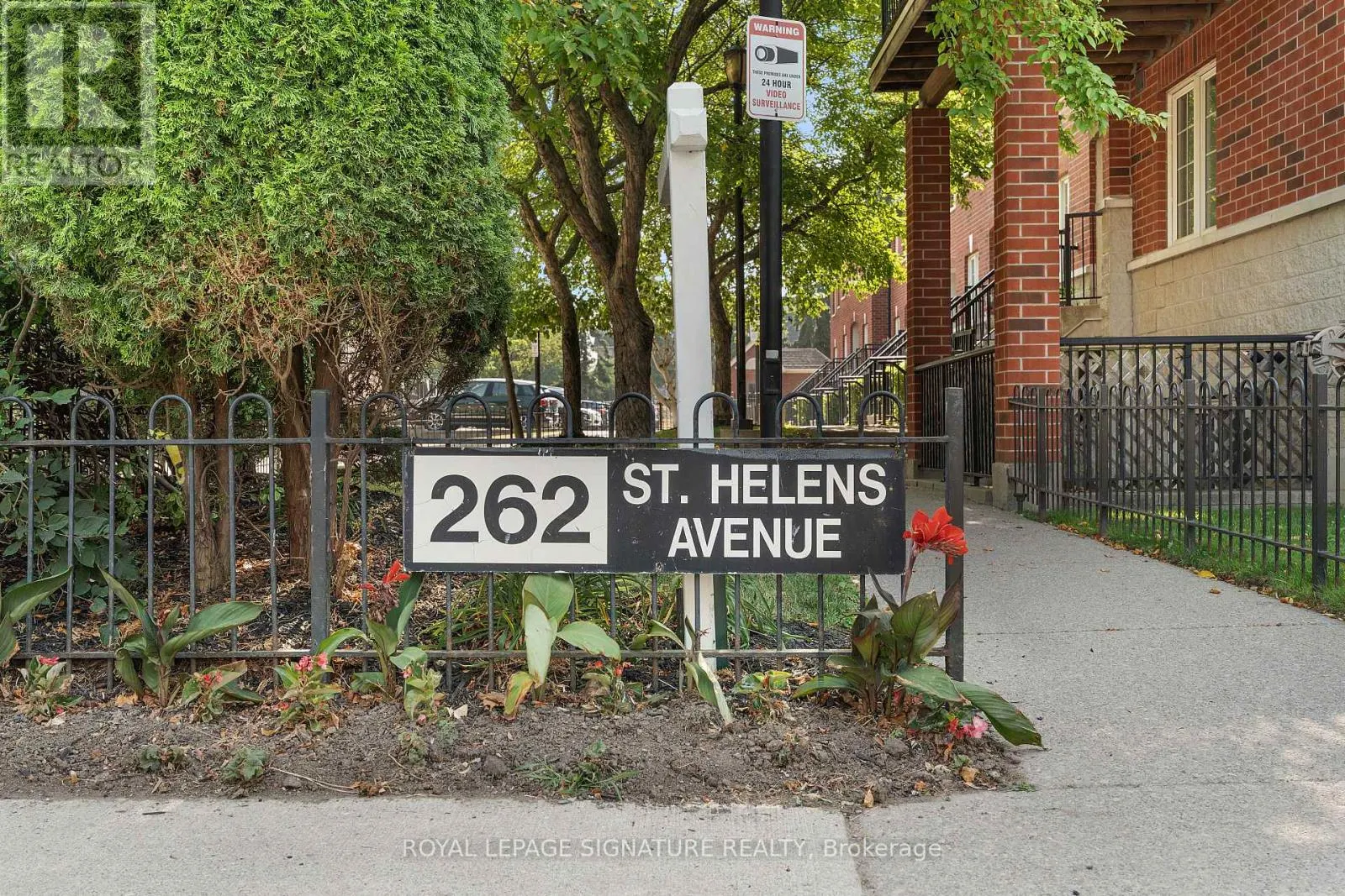 107 - 262 ST HELENS AVENUE