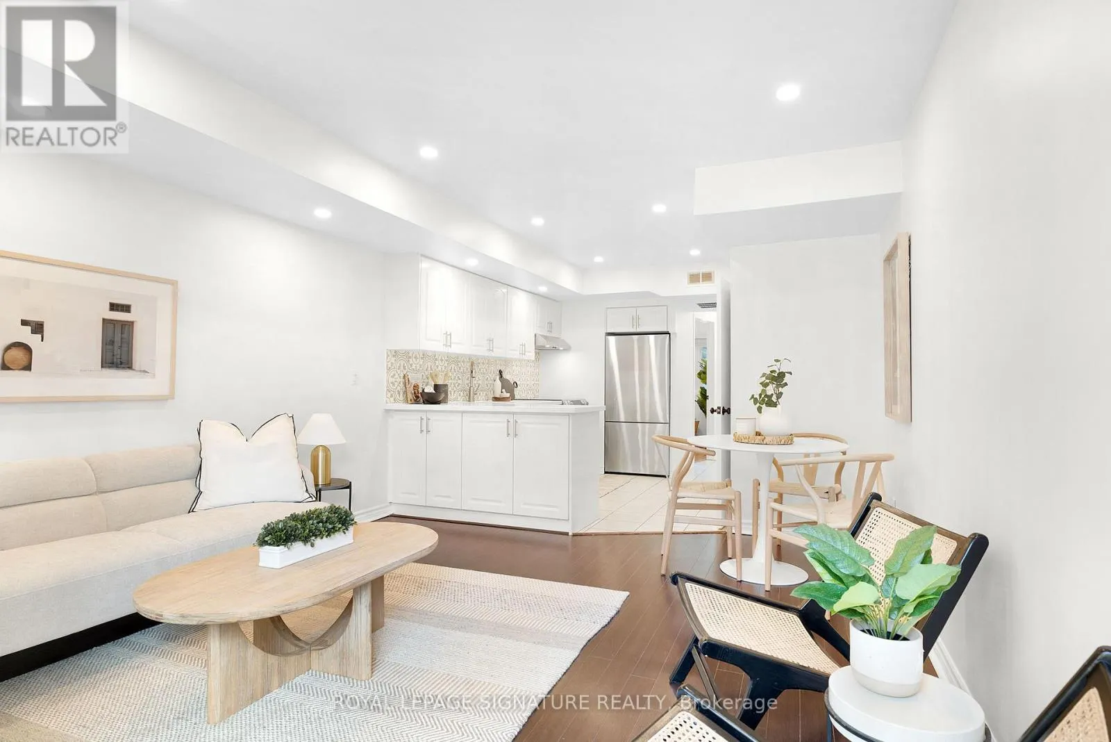 107 - 262 ST HELENS AVENUE