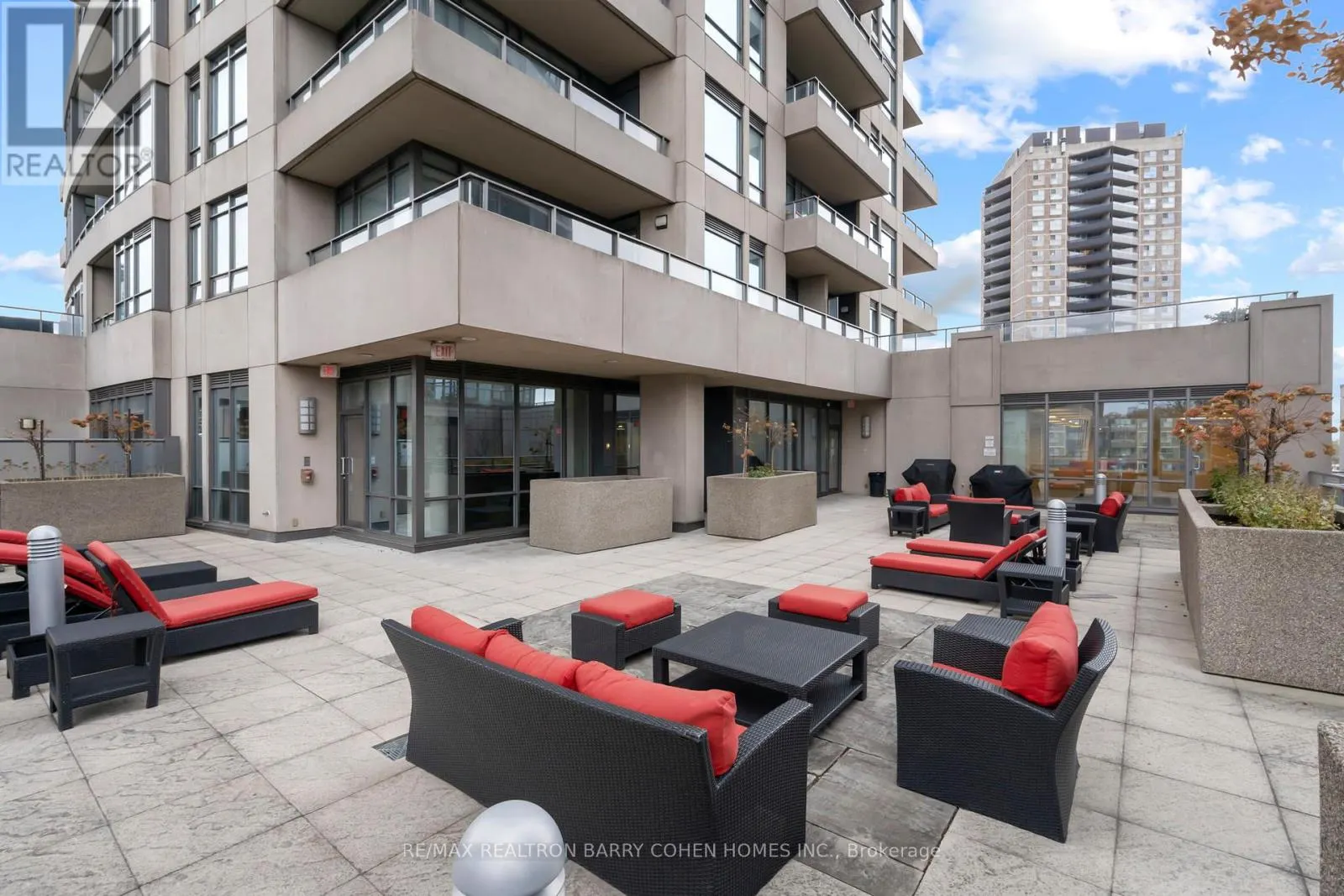 2103 - 500 ST CLAIR AVENUE W