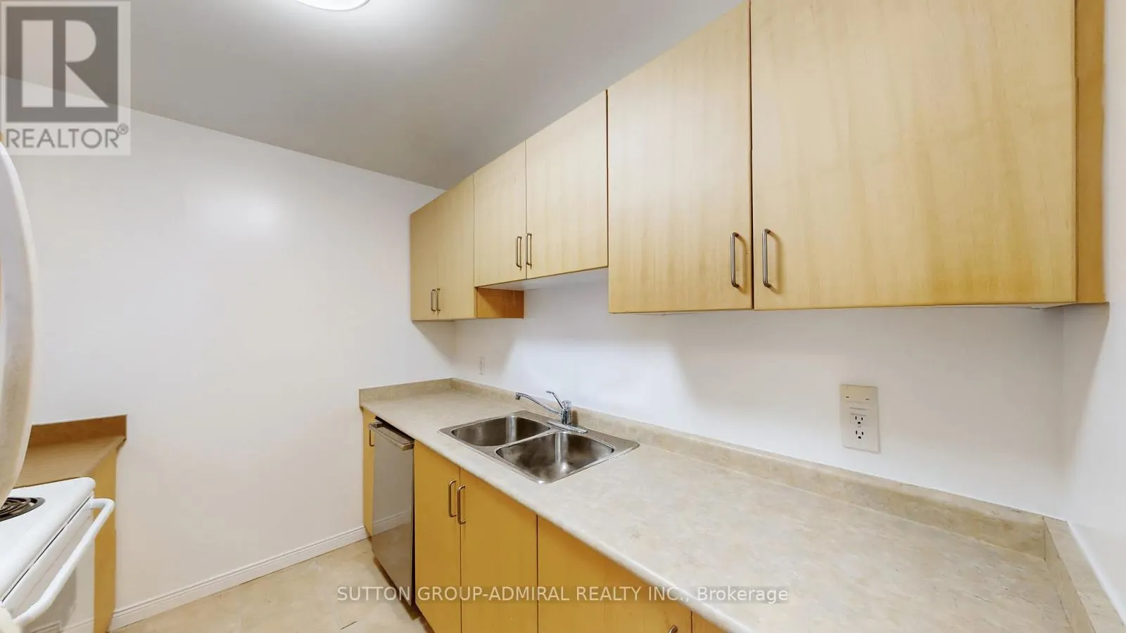 303 - 778 SHEPPARD AVENUE W