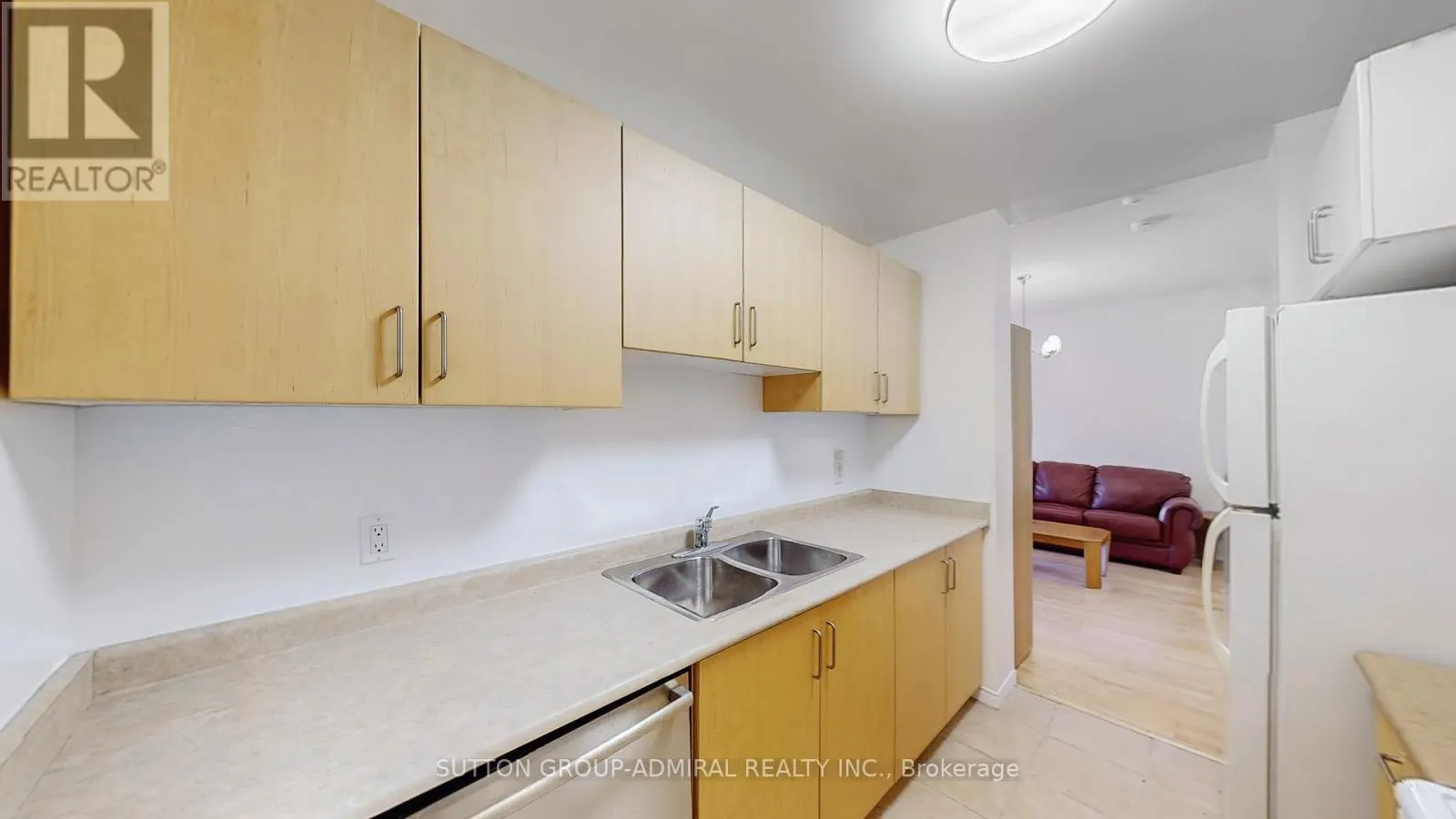 303 - 778 SHEPPARD AVENUE W