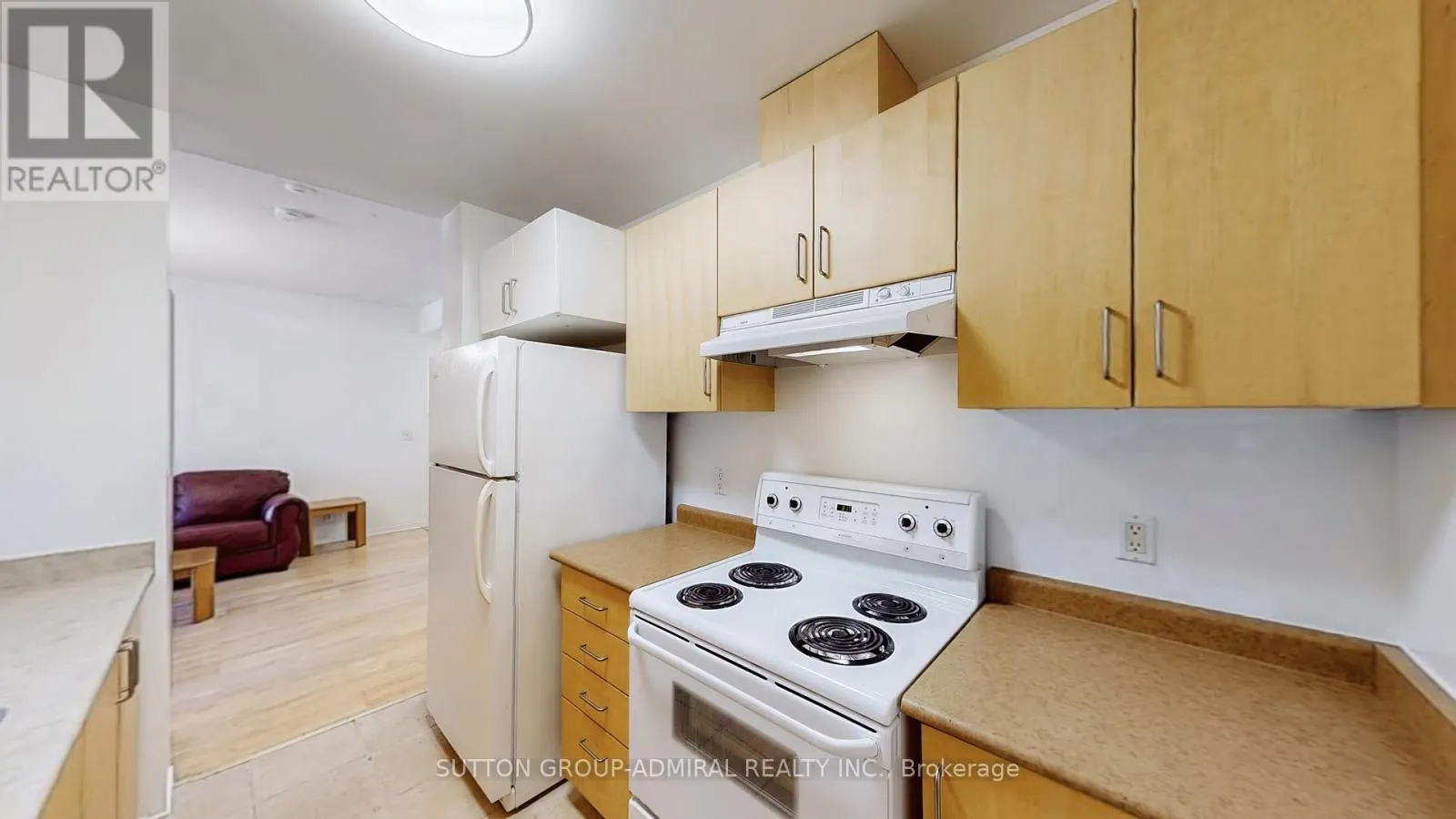 303 - 778 SHEPPARD AVENUE W