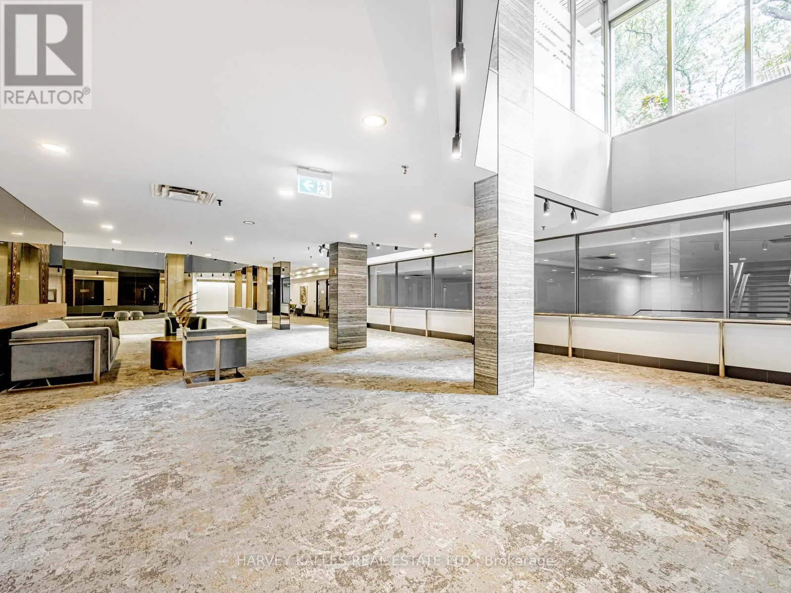 1707 - 131 BEECROFT ROAD