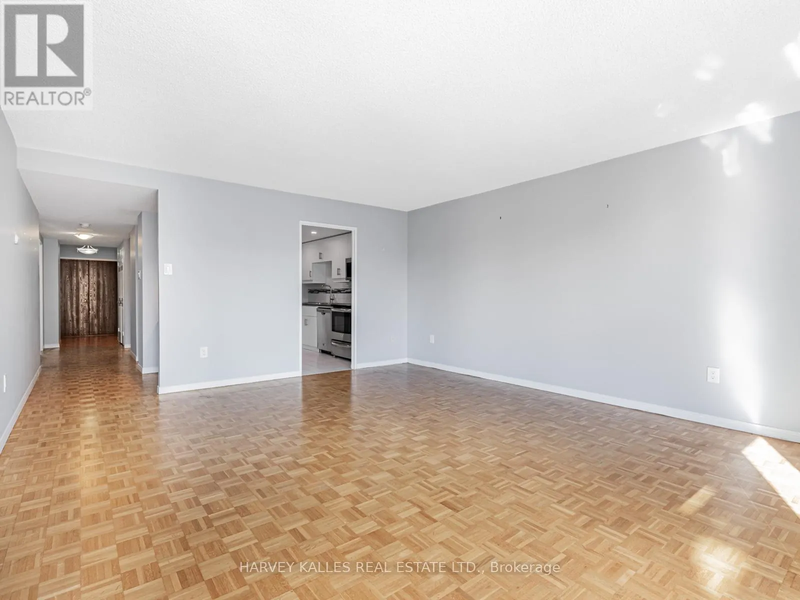1707 - 131 BEECROFT ROAD
