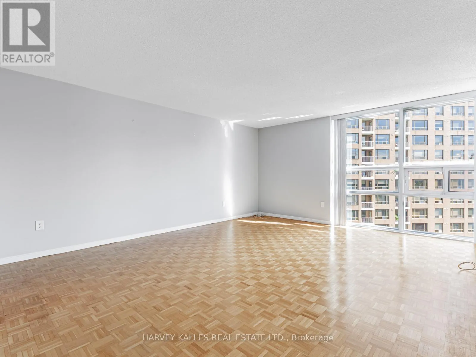 1707 - 131 BEECROFT ROAD
