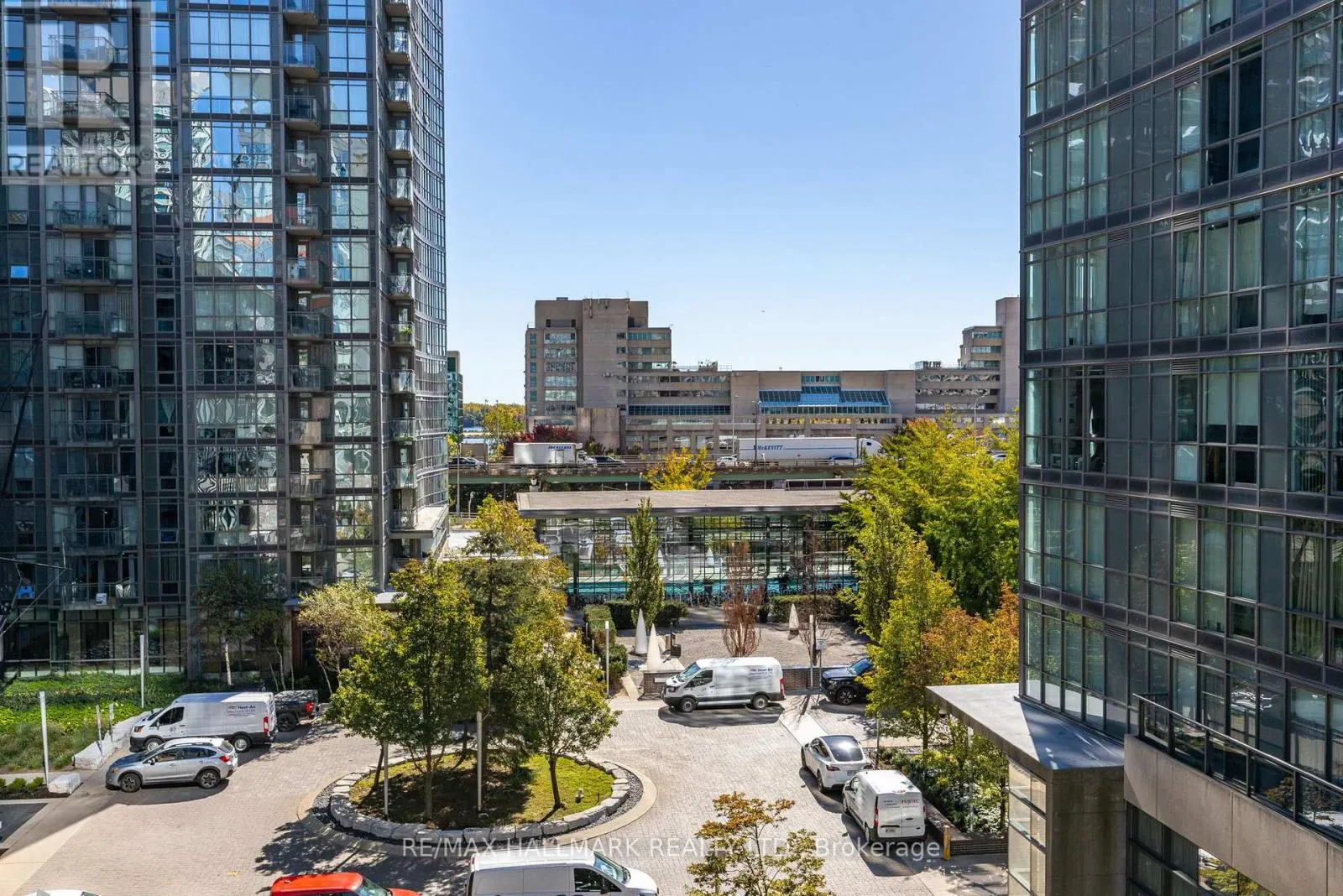 15 BRUNEL COURT