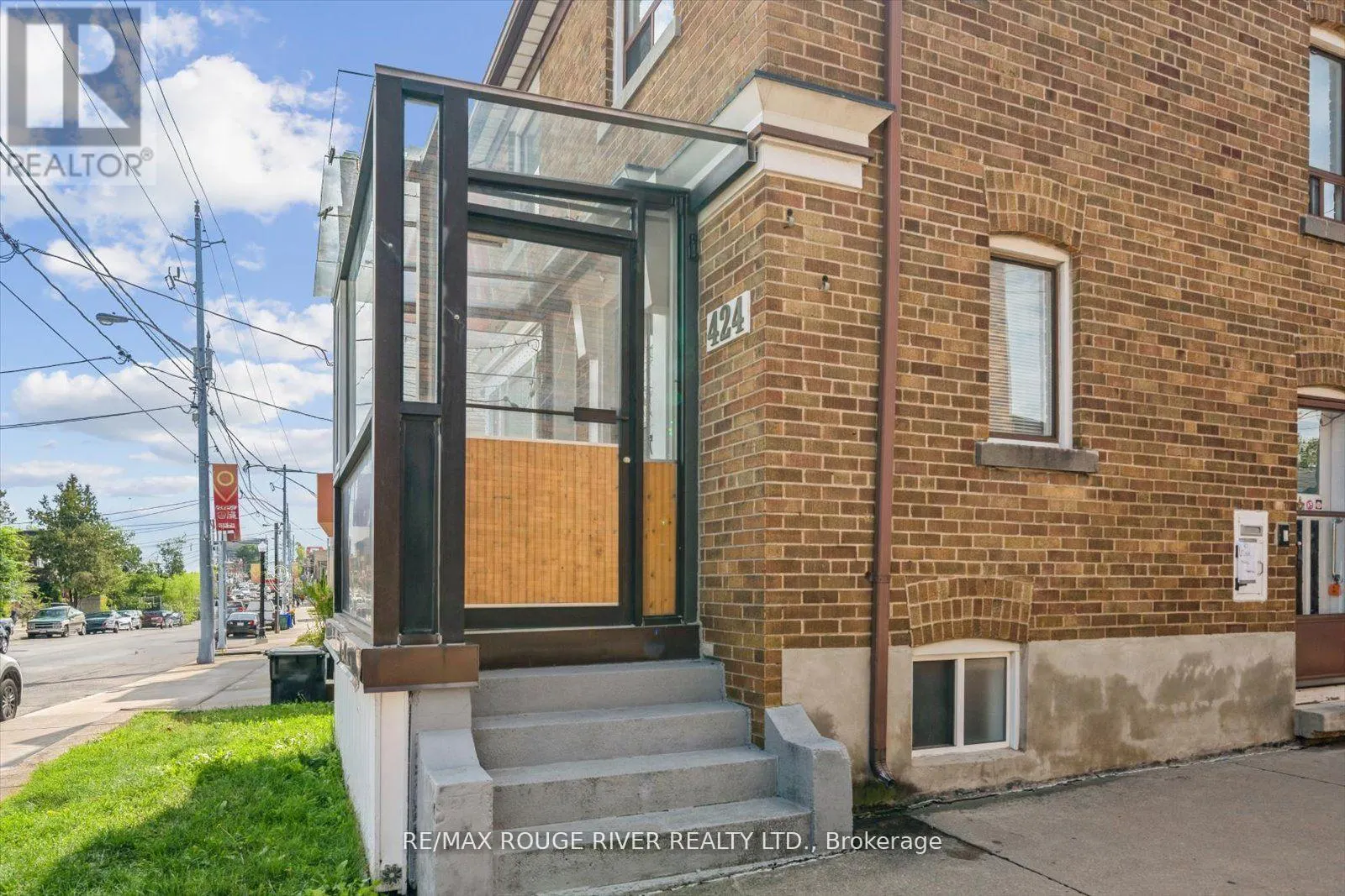 424 OAKWOOD AVENUE
