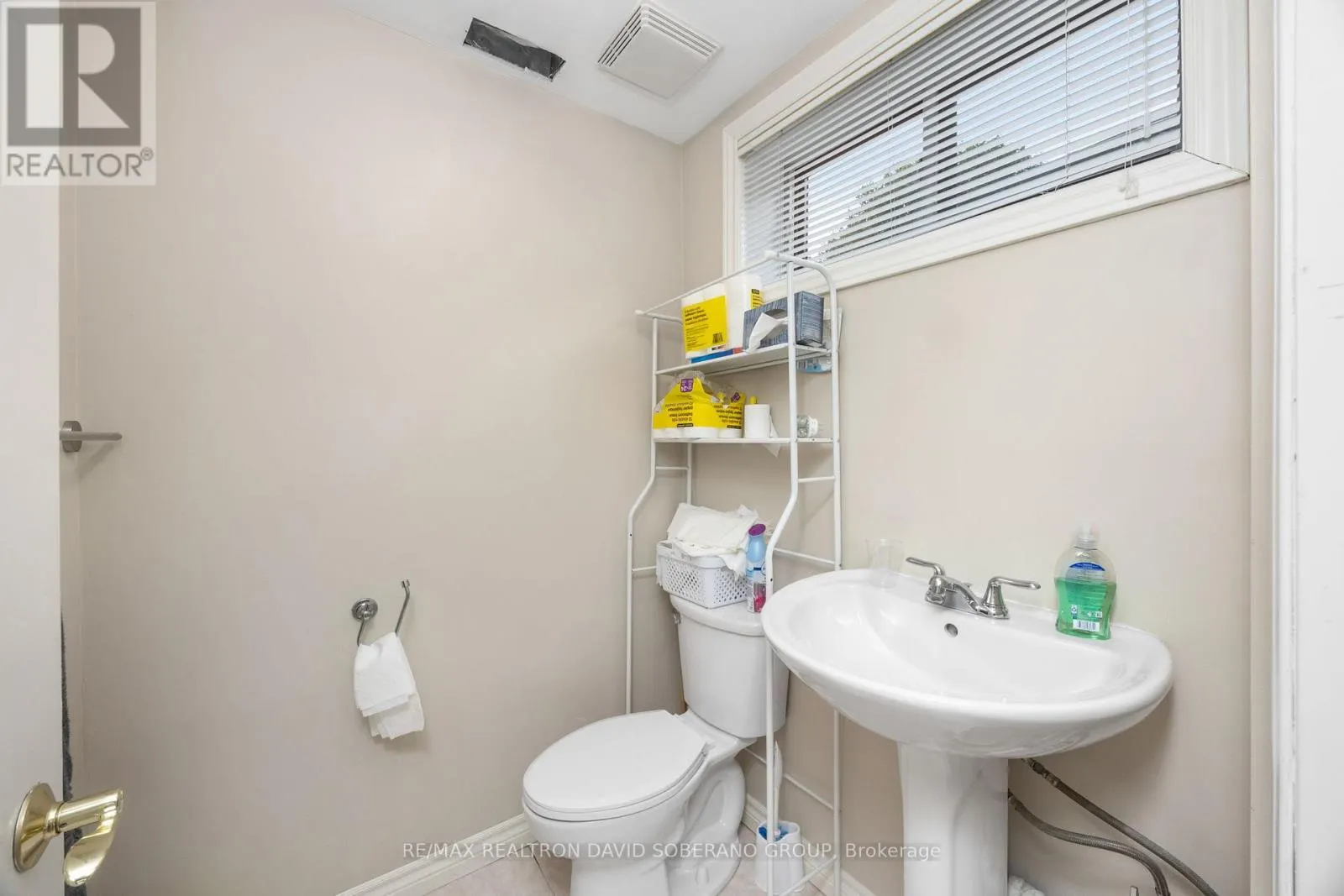 89 ALLINGHAM GARDENS