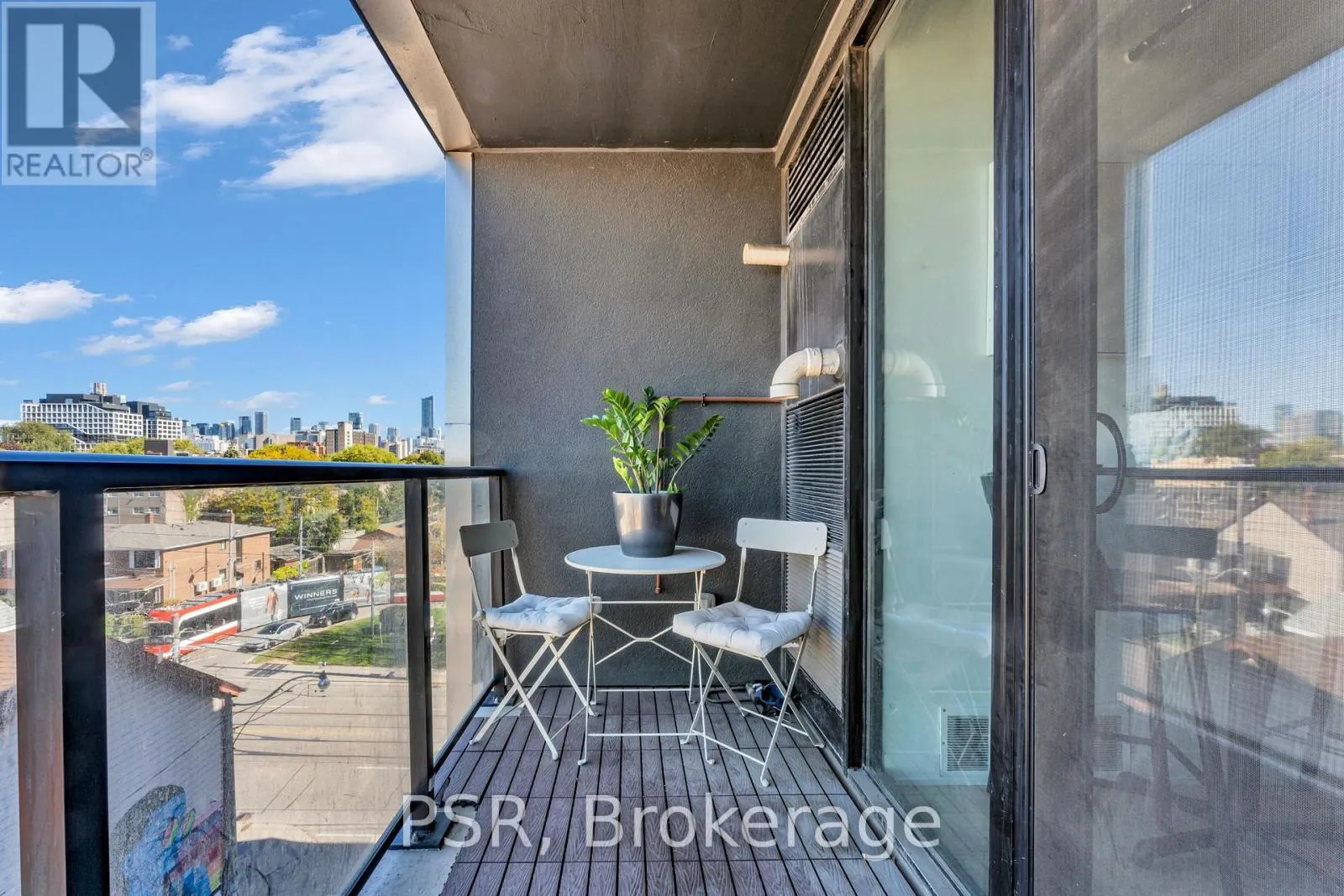 502 - 109 WOLSELEY STREET
