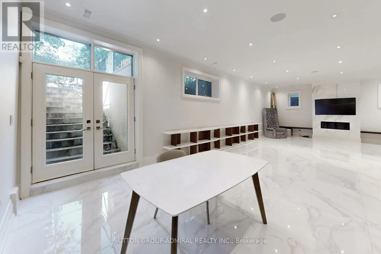 276 STRATHALLAN WOOD