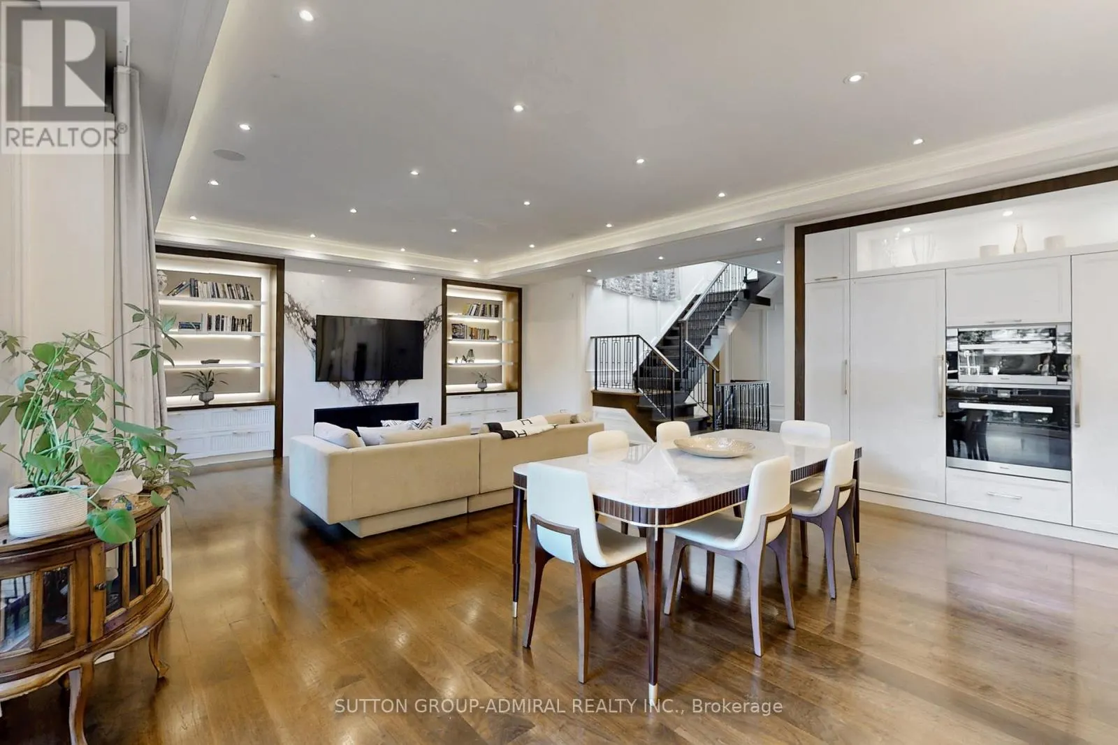 276 STRATHALLAN WOOD