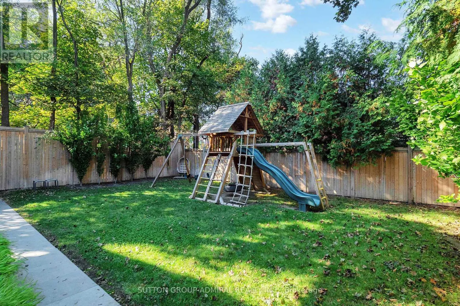 276 STRATHALLAN WOOD