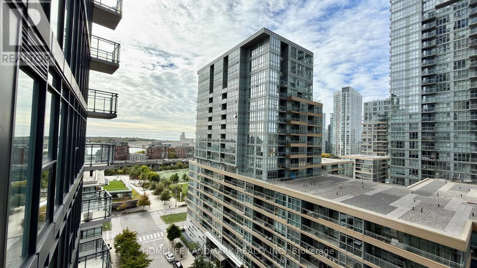 1608 - 25 CAPREOL COURT