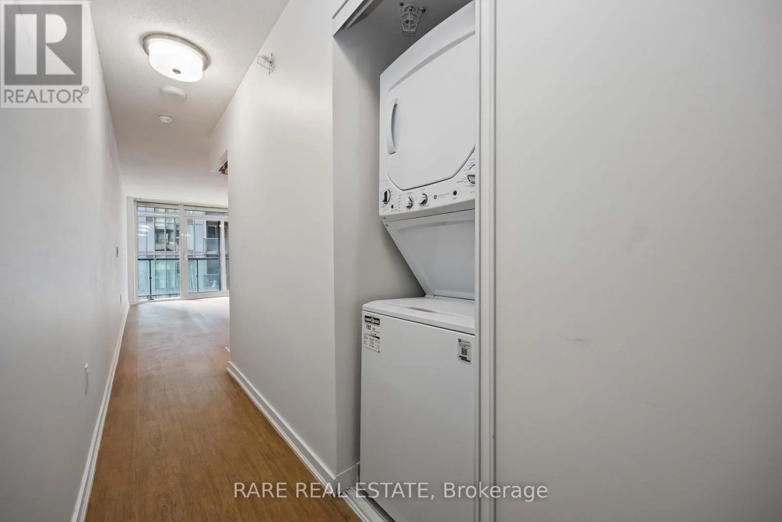 519W - 36 LISGAR STREET