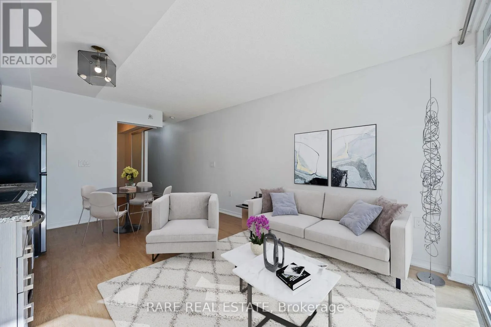 519W - 36 LISGAR STREET