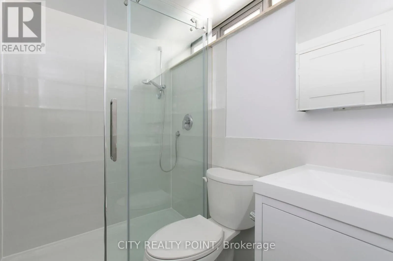 303 - 9 DEER PARK CRESCENT