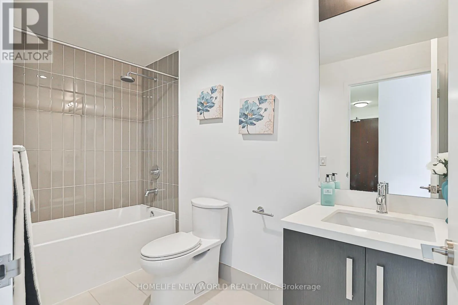 S501 - 120 BAYVIEW AVENUE