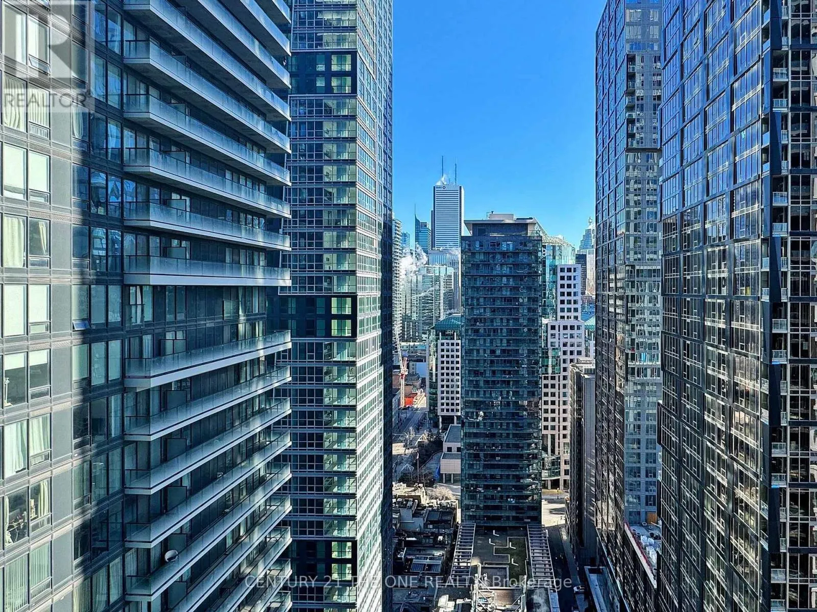 3301 - 115 BLUE JAYS WAY