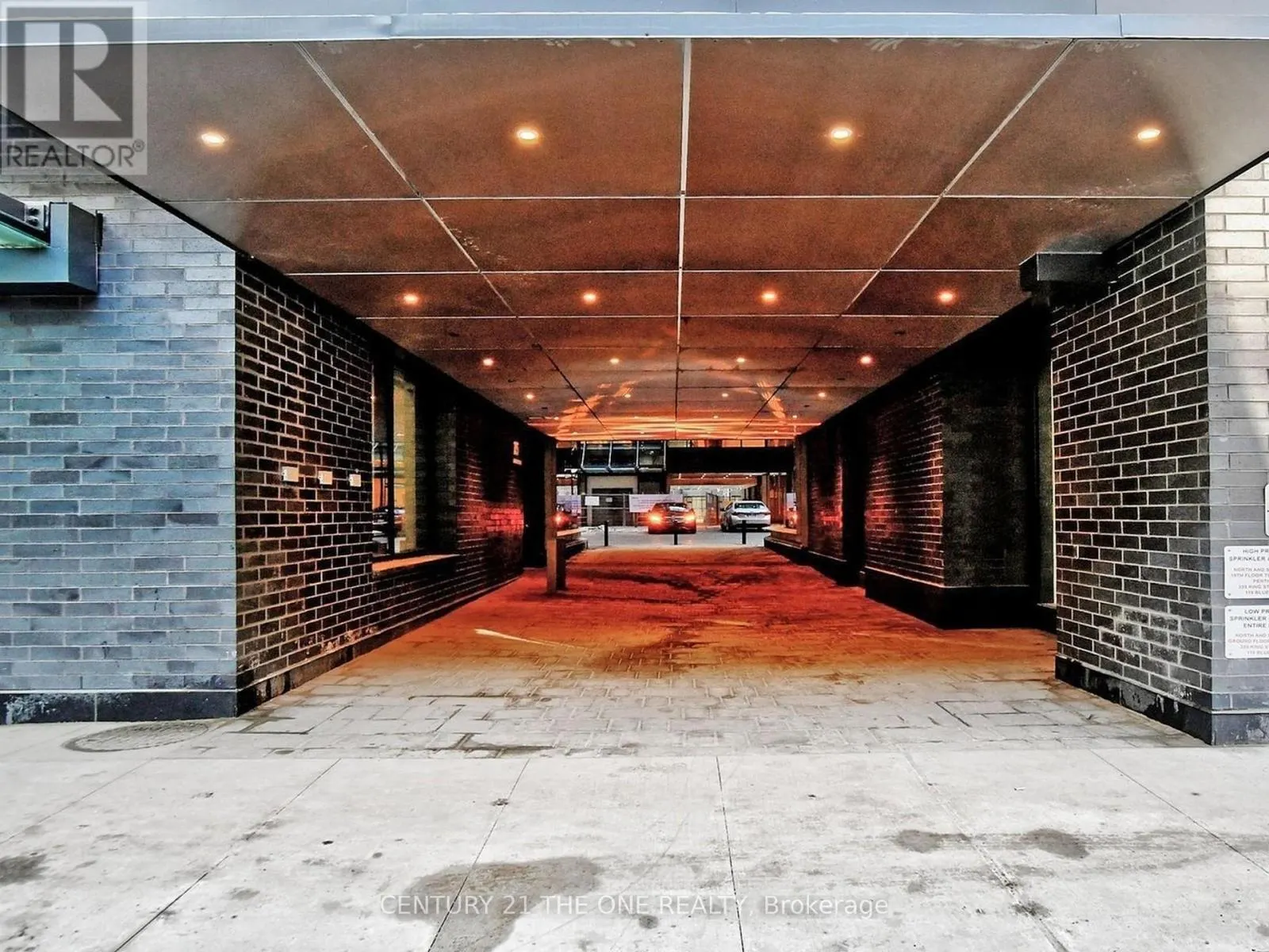 3301 - 115 BLUE JAYS WAY