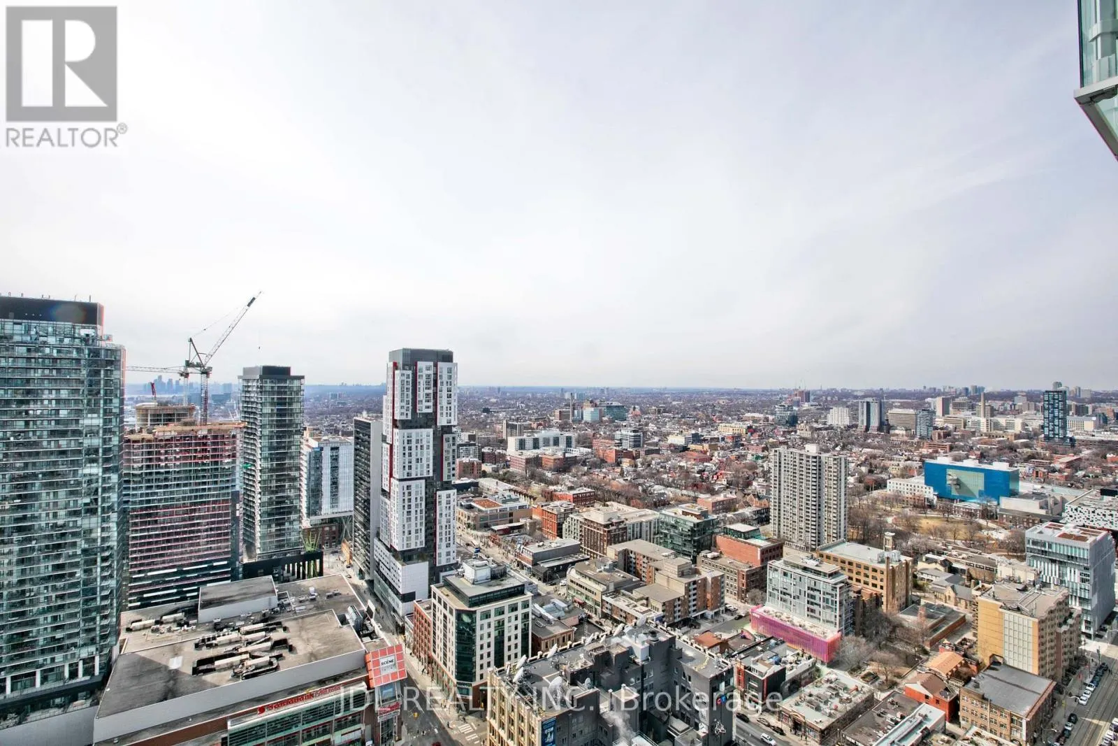 3805 - 30 NELSON STREET