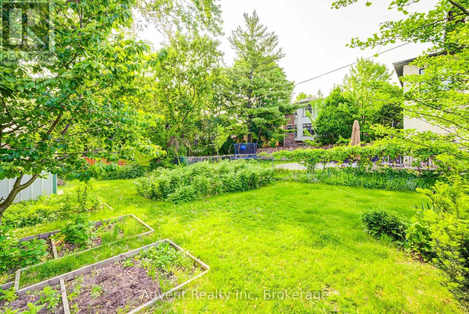 223 WILLOWDALE AVENUE