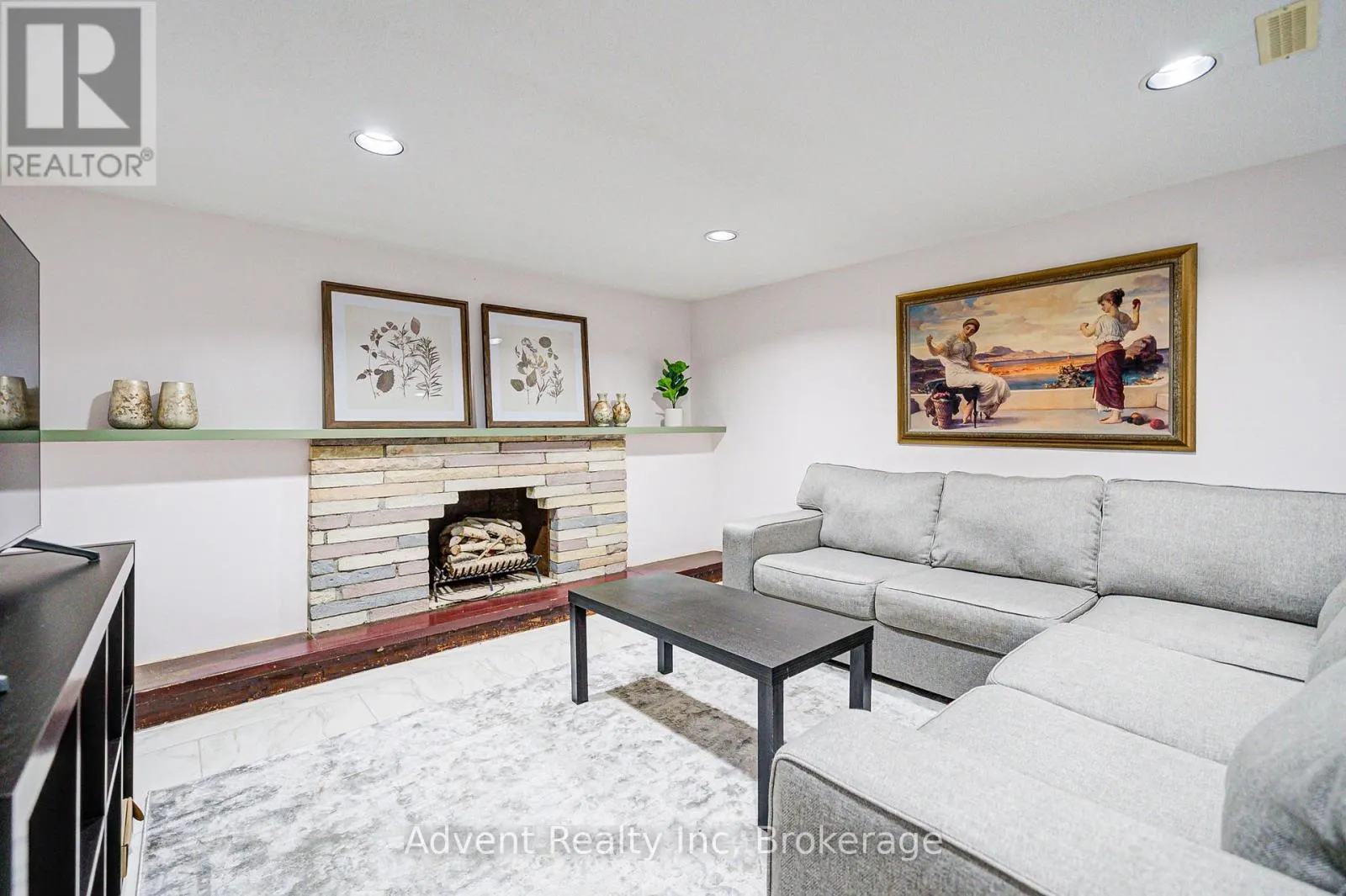 223 WILLOWDALE AVENUE