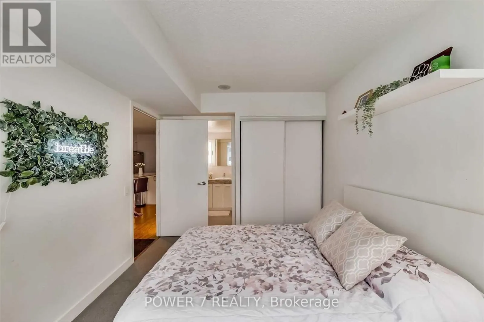 611 - 15 SINGER COURT