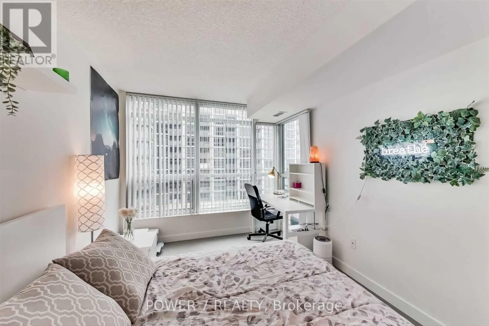 611 - 15 SINGER COURT