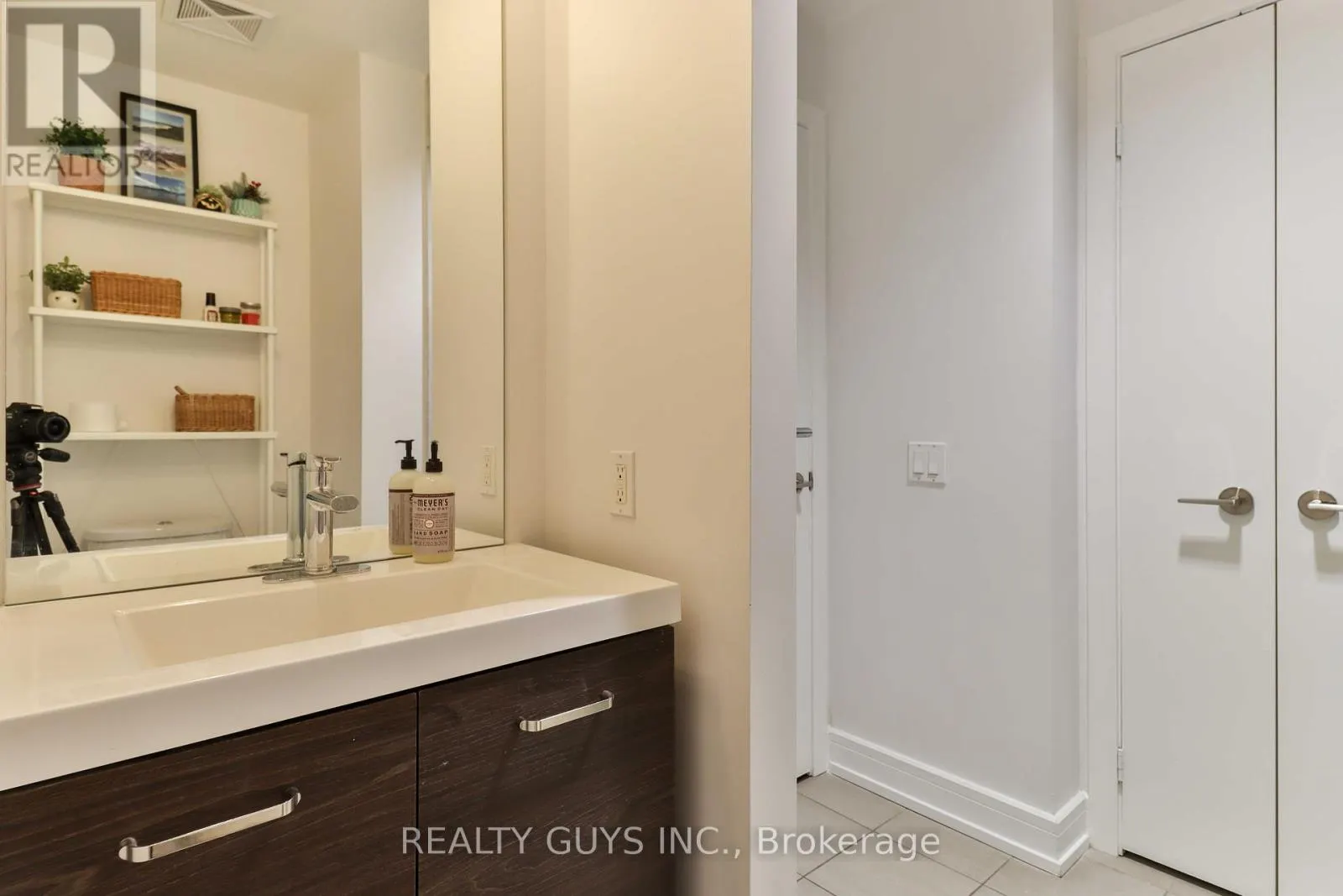 631 - 112 GEORGE STREET, #631