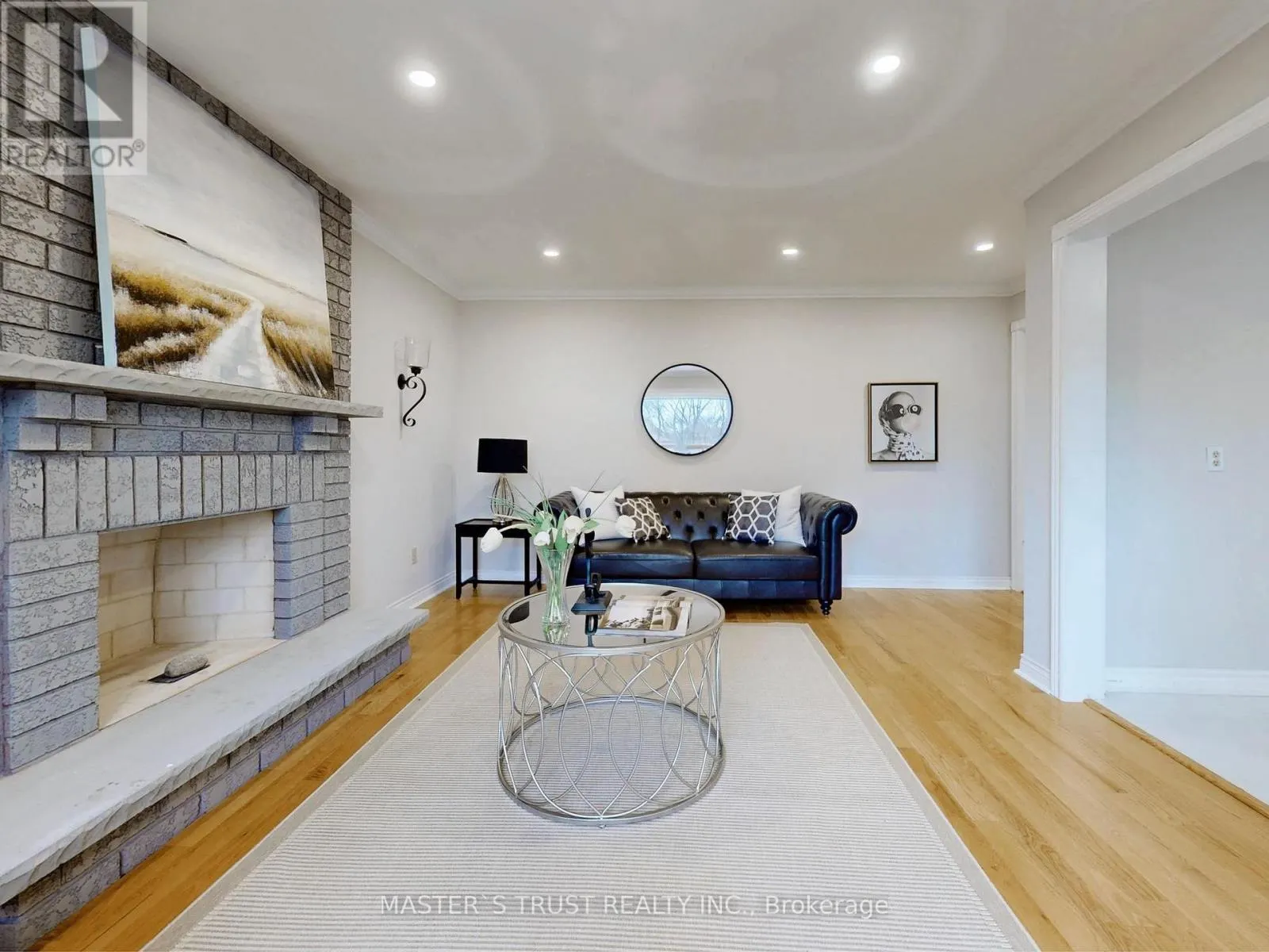 5 JARDIN HILL COURT