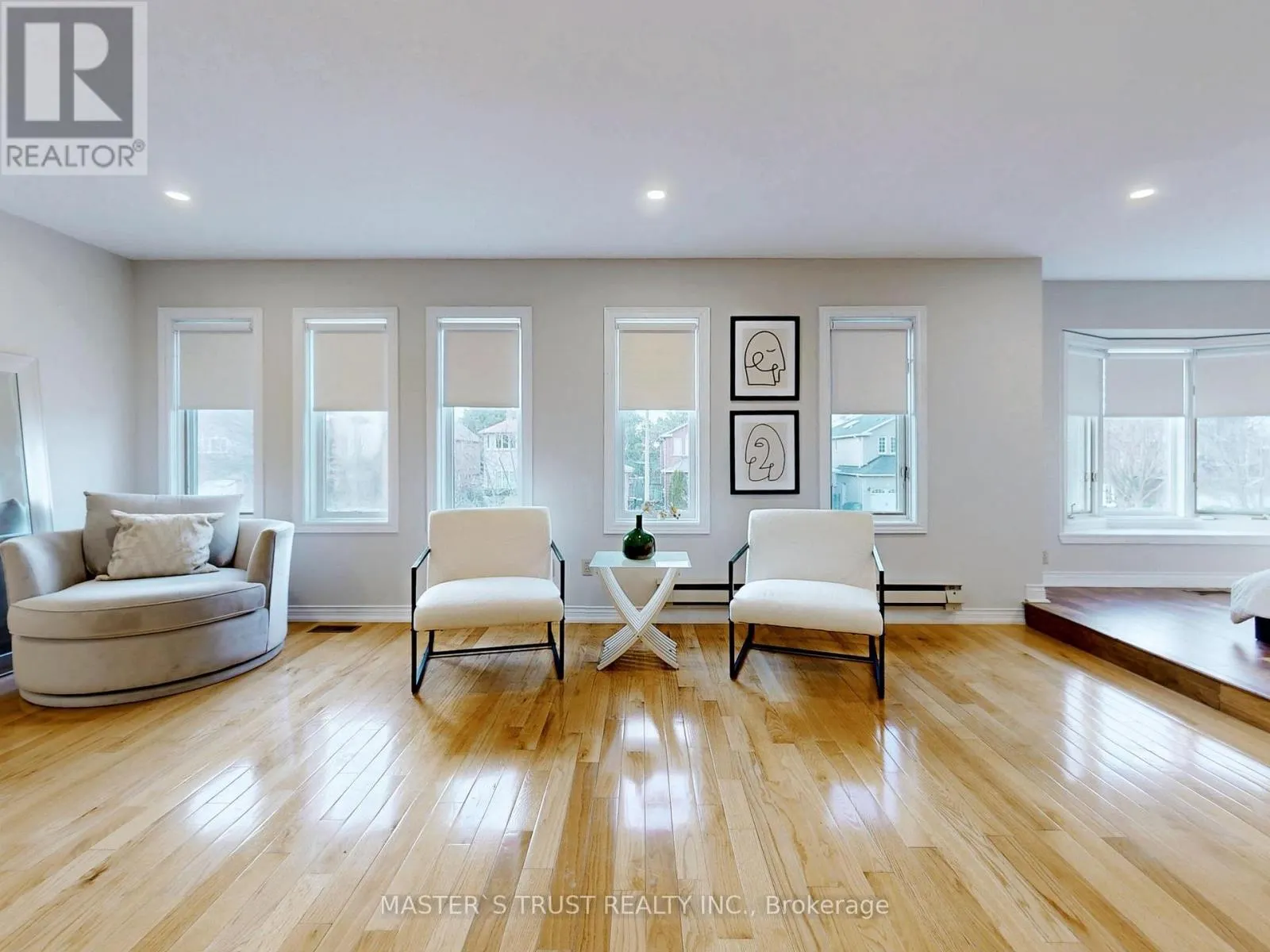 5 JARDIN HILL COURT