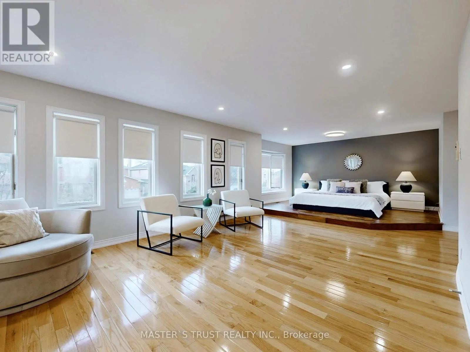 5 JARDIN HILL COURT